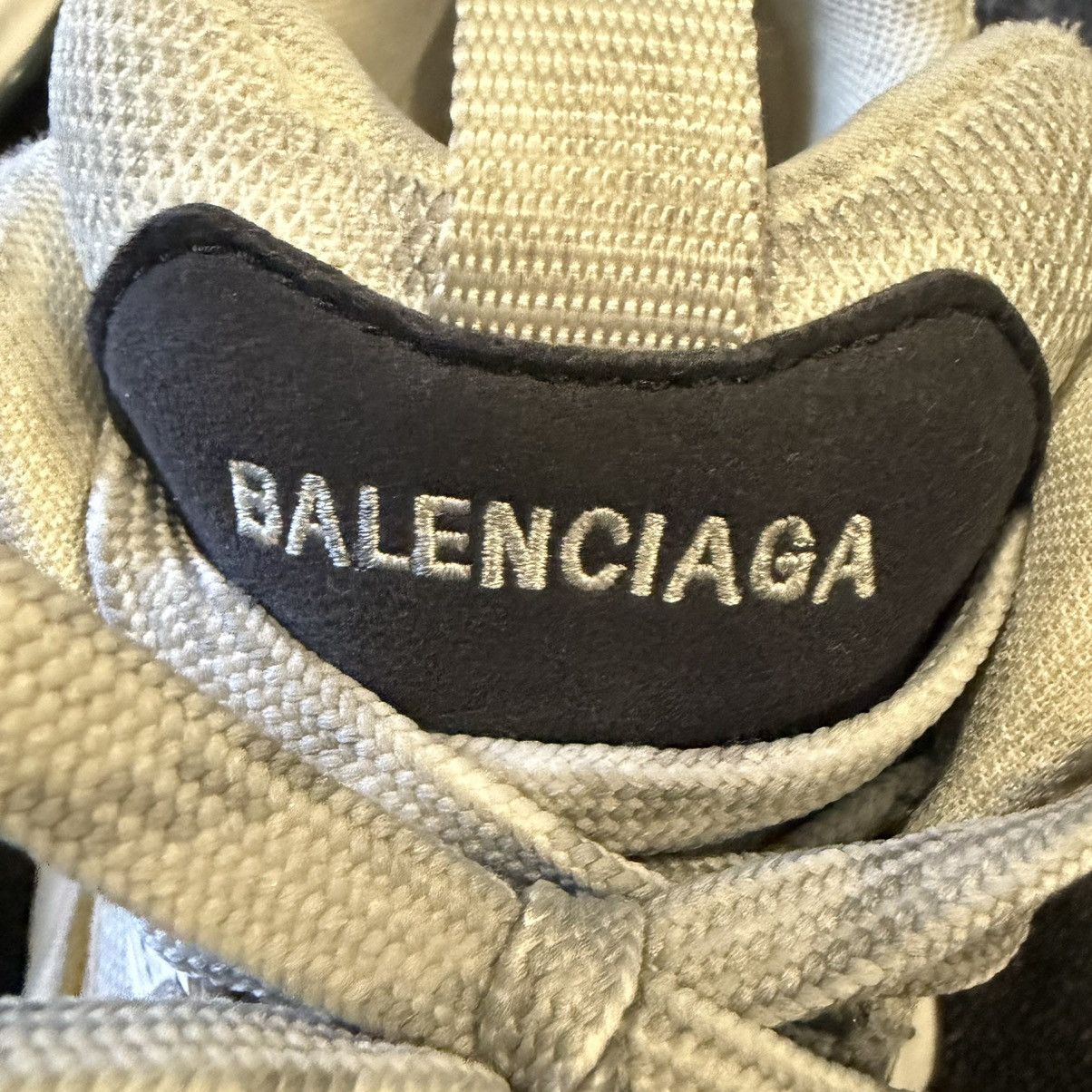 Balenciaga Balenciaga White Grey Cargo Sneaker Size US 9 / EU 42 - 3 Thumbnail