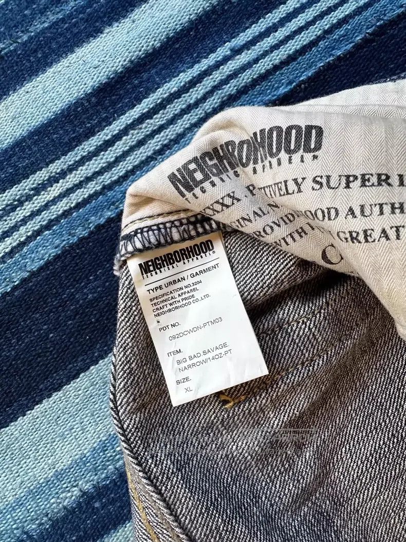 Neighborhood Neighborhood size XL Disney Collaboration Patch Knife Wash Size US 27 - 9 Thumbnail