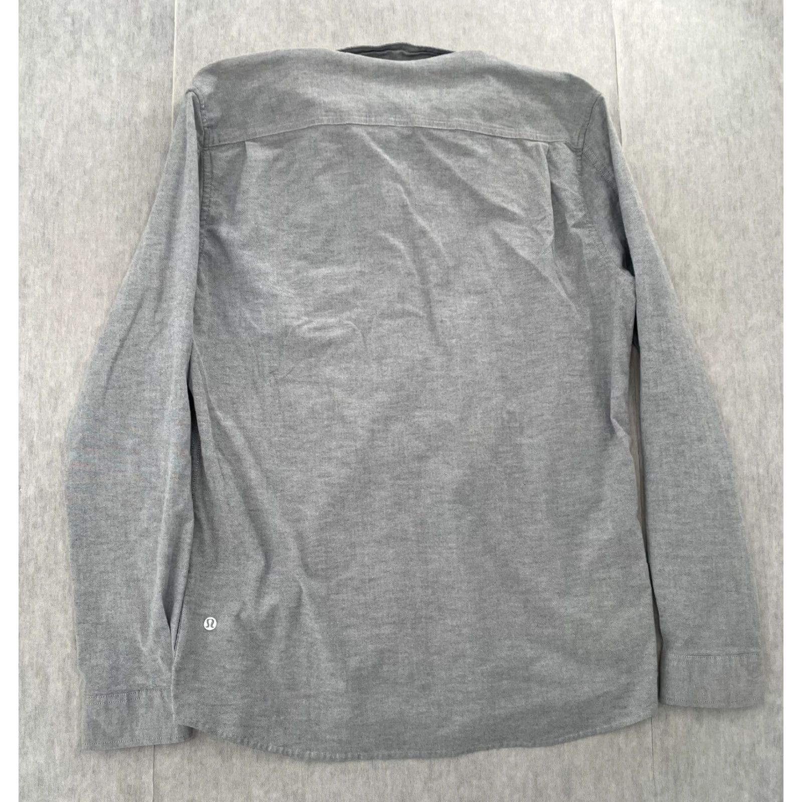 Lululemon Lululemon Men's Long Sleeve Shirt Commission Button-Up Gray M Collection Logo Breathing Stretch Casual Business Preowned Size US M / EU 48-50 / 2 - 3 Thumbnail