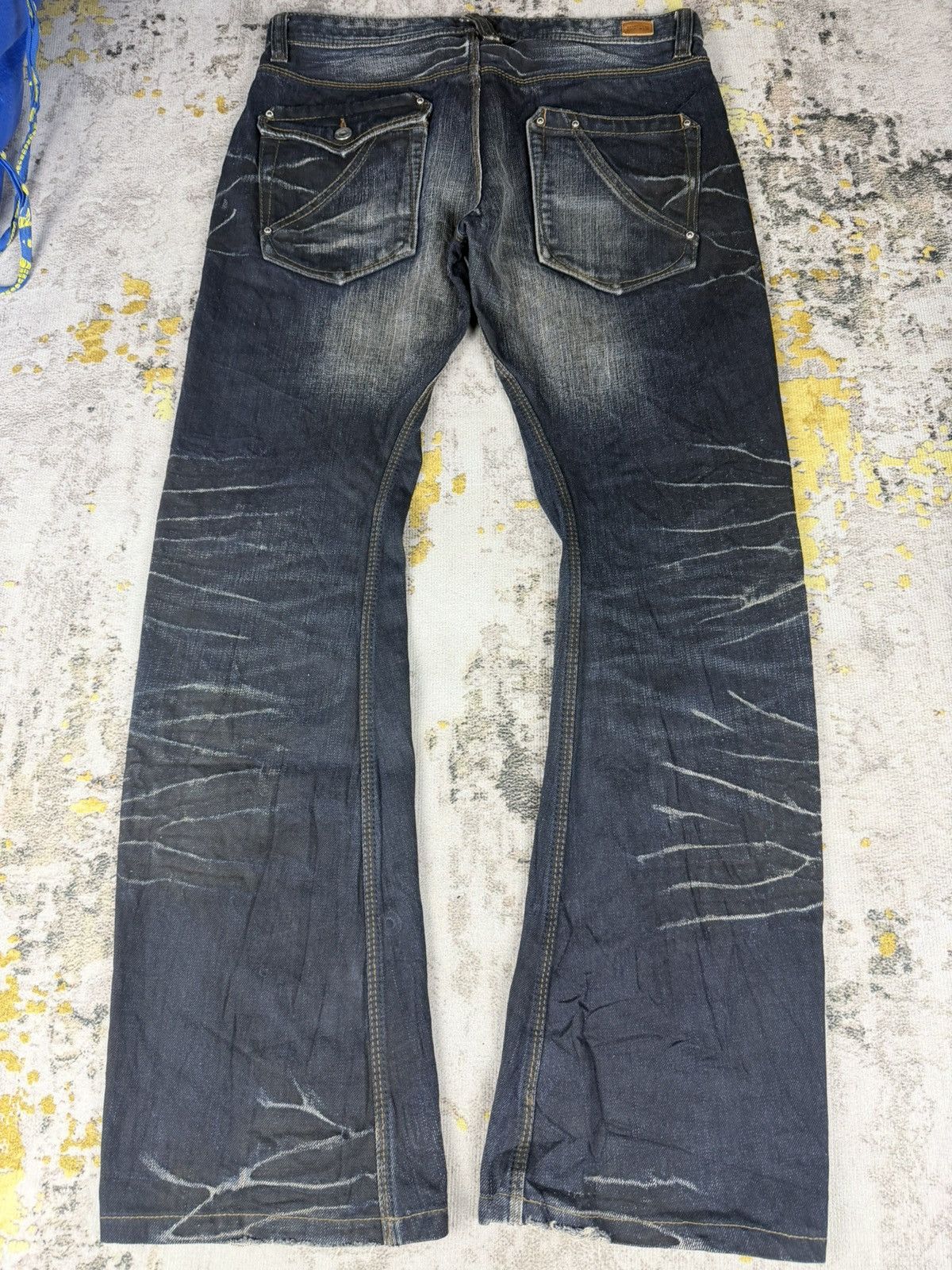 BUFFALO BOBS Flare Nicole Club Whisker Clawmark Denim Size US 31 - 2 Thumbnail