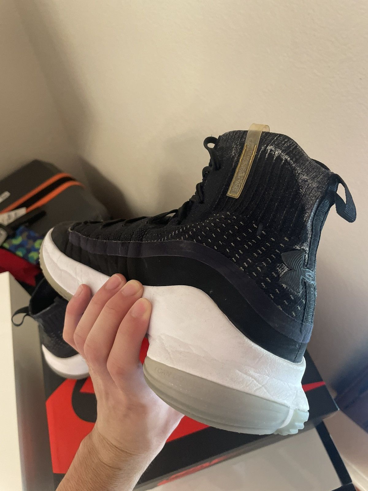Under Armour Curry 4 More dimes Size US 11 / EU 44 - 3 Thumbnail