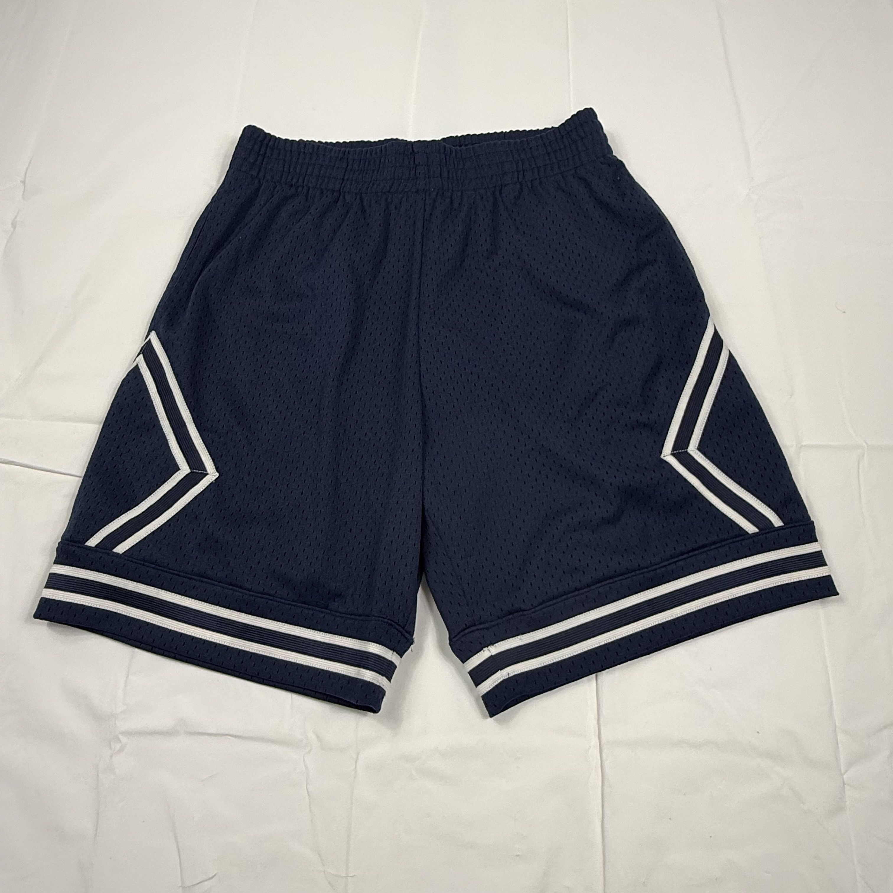 Mitchell & Ness Mitchell & Ness Mens Mesh Basketball Shorts Size M Size US 32 / EU 48 - 1 Thumbnail