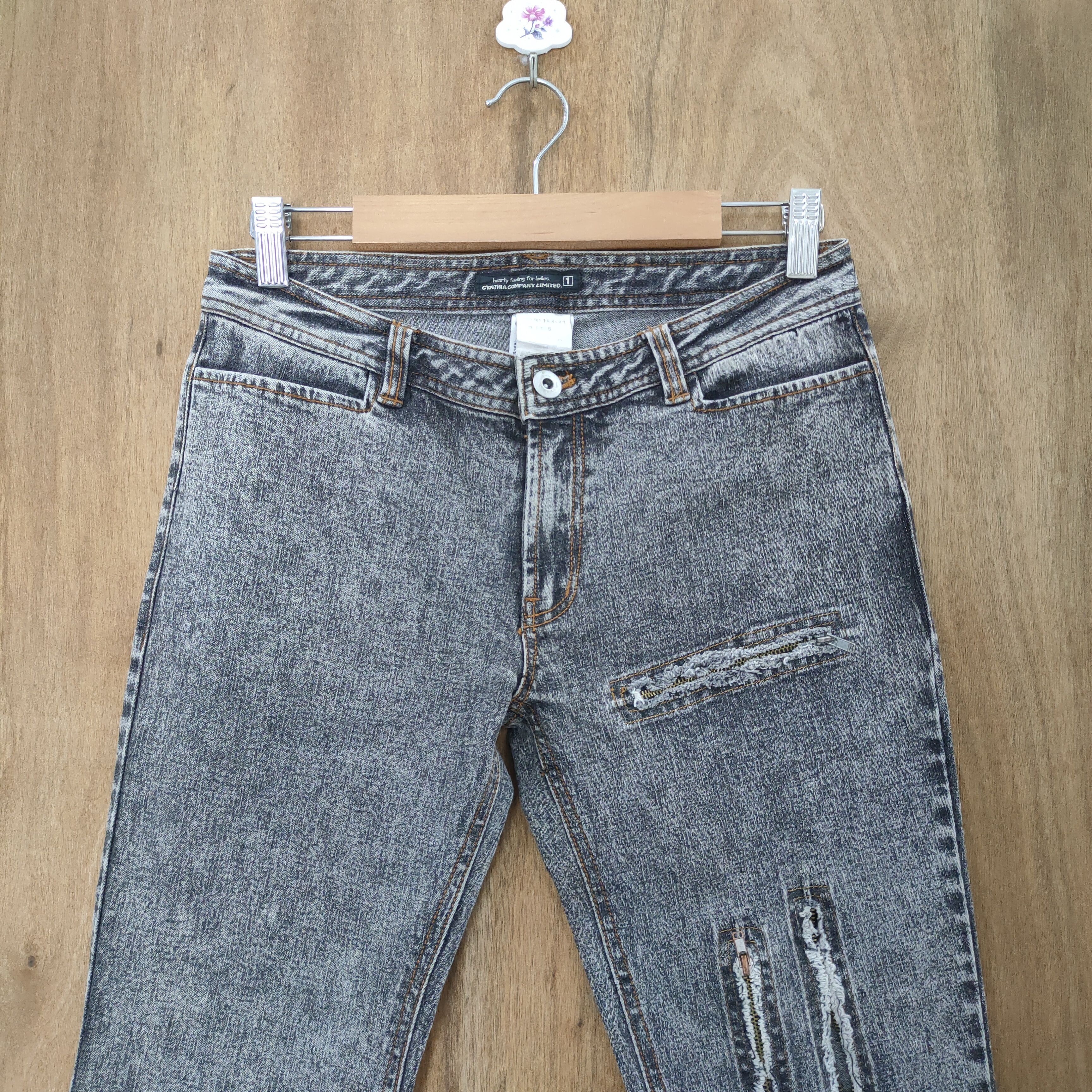 Japanese Brand CYNTHI MULTIZIPPER WOMAN FLARED JEANS PANTS Size US 27 - 4 Thumbnail