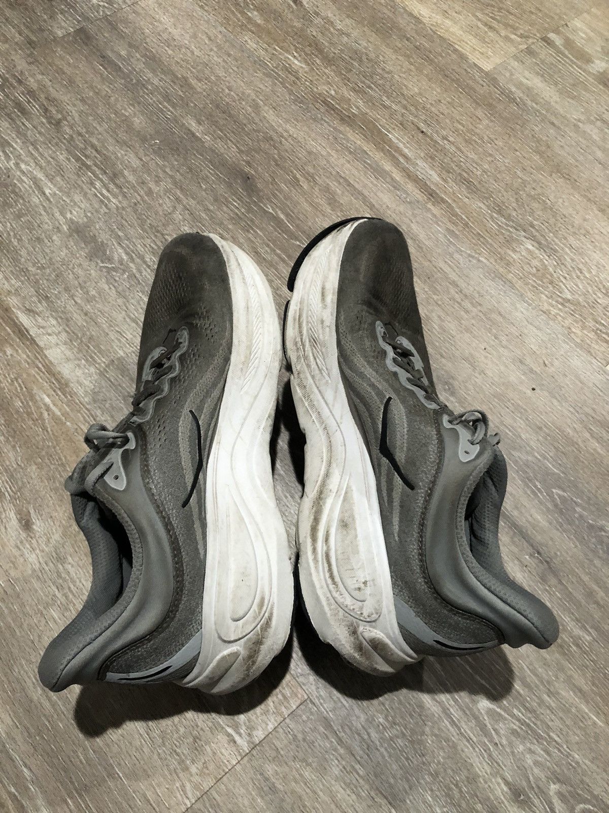 Hoka Hoka One One Bondi 9 Shoes Mens Size 10.5 2E Wide Gray Size US 10.5 / EU 43-44 - 8 Thumbnail