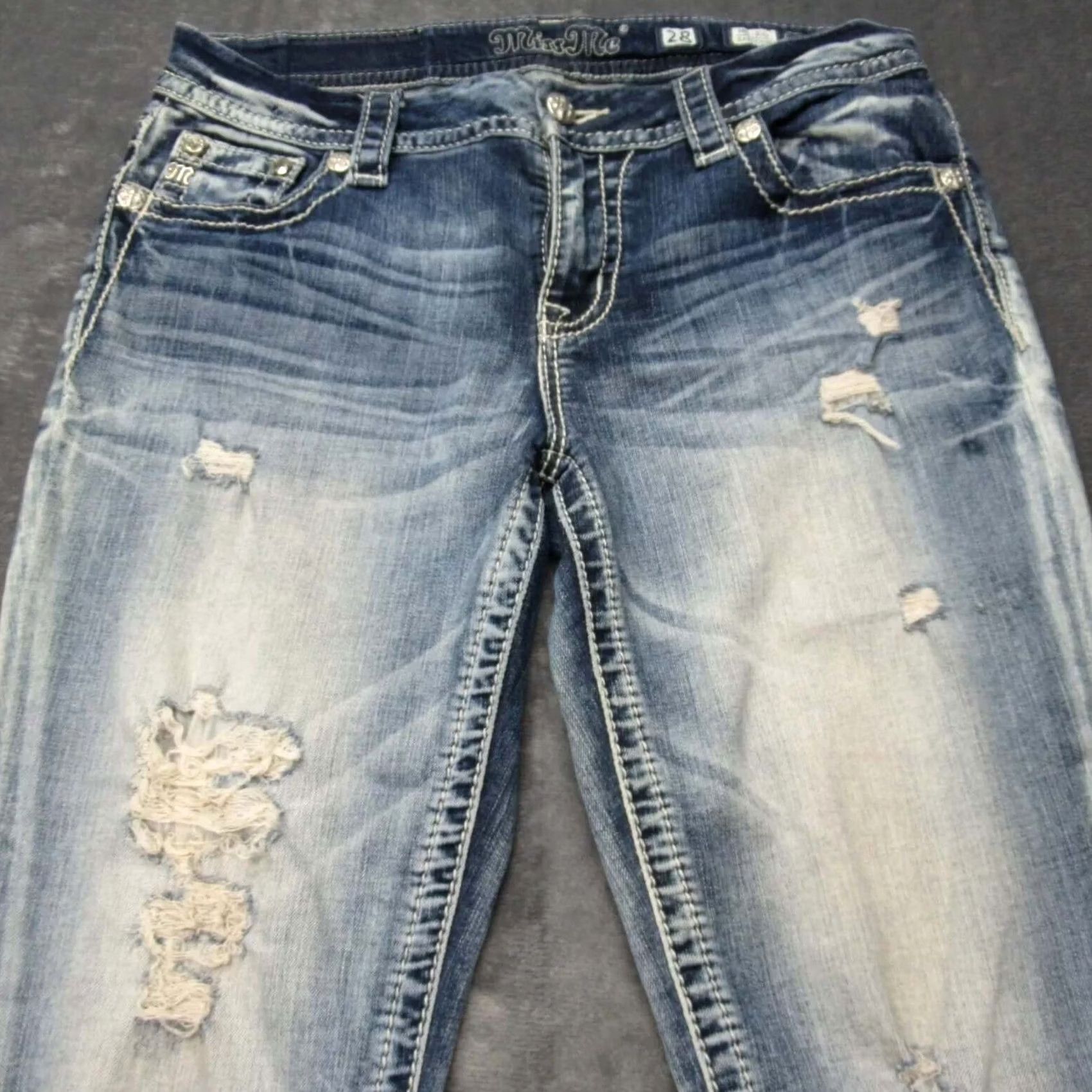 Miss Me Miss Me Jeans Women Cropped 28 Inseam 22 Light Wash Distressed Embroidered Rhinestone Denim 31x22 Zip Button Jeans Womens Size 28" / US 6 / IT 42 - 3 Thumbnail