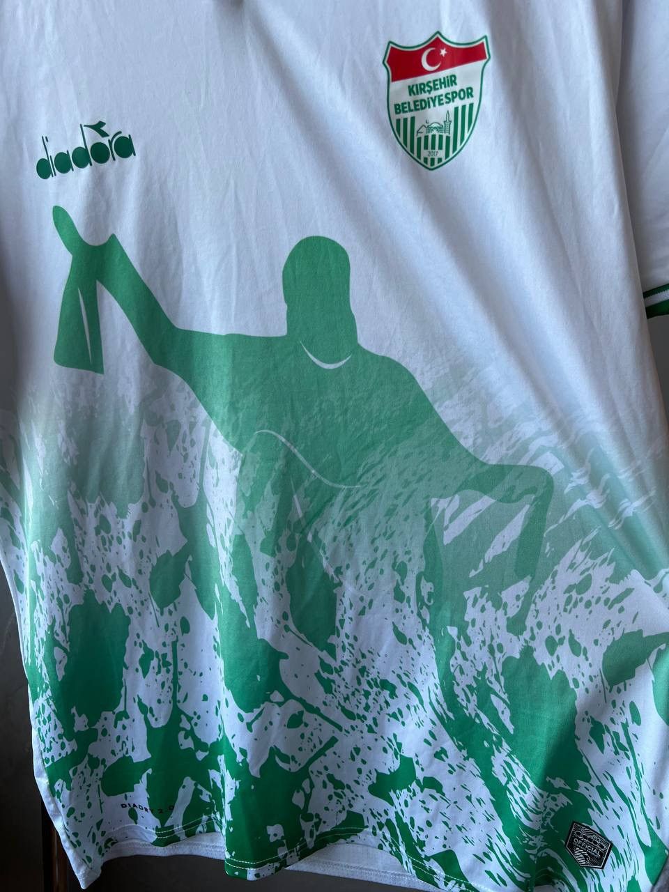Diadora 2021/22 KIRSEHIR BELEDIYESPOR AWAY SOCCER JERSEY SHIRT SZ XL Size US XL / EU 56 / 4 - 8 Thumbnail