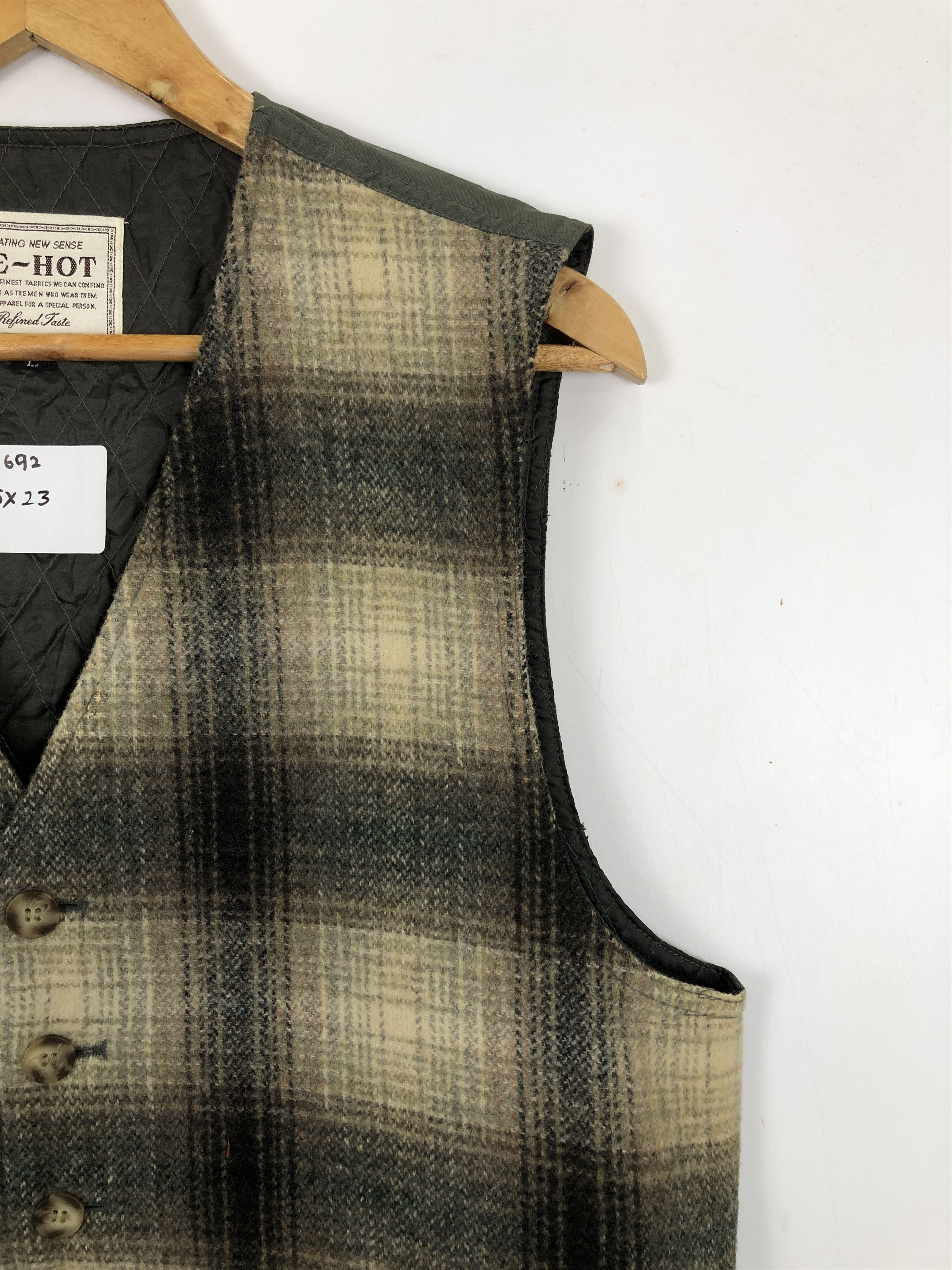 Japanese Brand Vintage Japanese Brand Shadow Plaid Button Up Vest J1692 Size US L / EU 52-54 / 3 - 6 Thumbnail