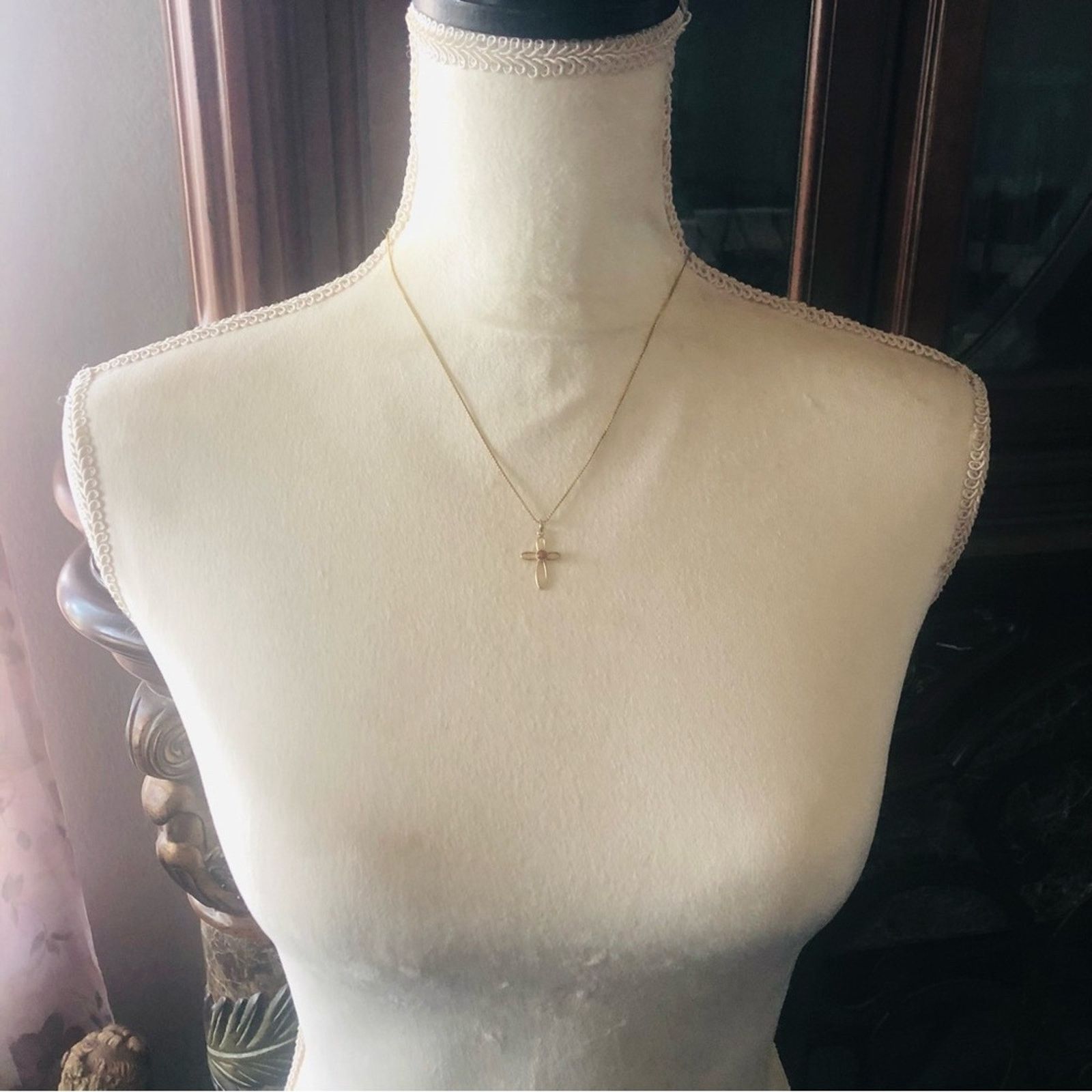 Vintage Vintage genuine goldstone cross pendant on chain necklace Size ONE SIZE - 5 Thumbnail