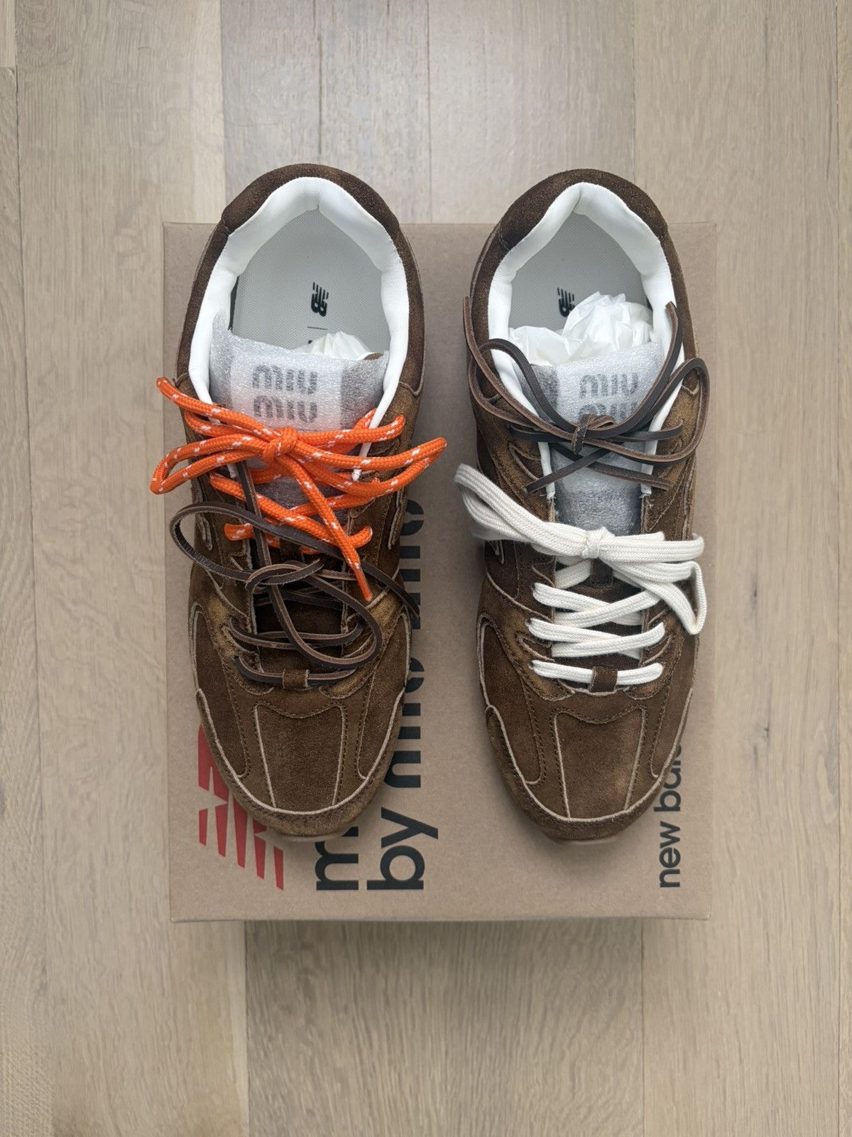 Miu Miu × New Balance New Balance X Miu Miu 530 SL Suede Sneakers Cinnamon Brown Size US 12 / IT 42 - 3 Thumbnail