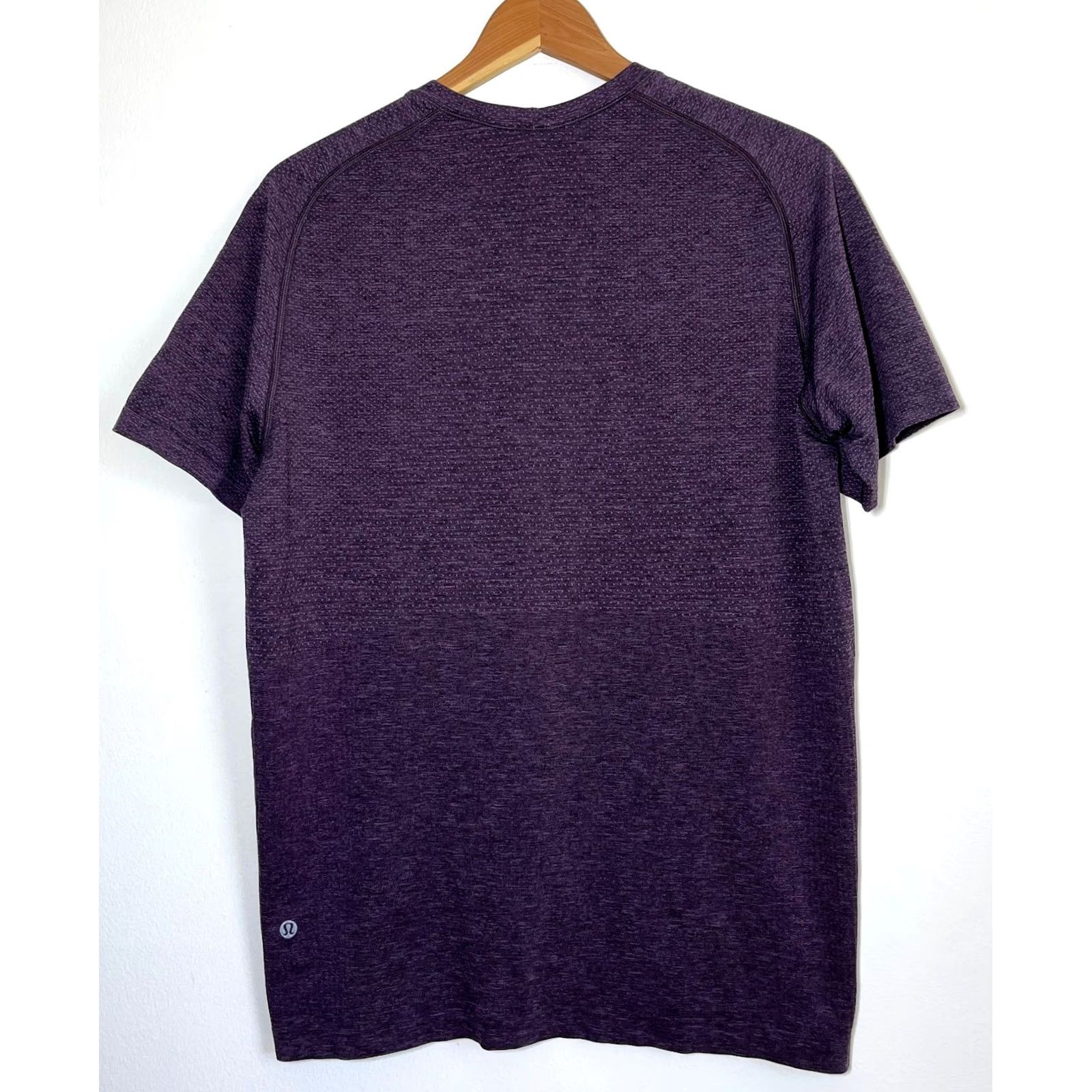 Lululemon Lululemon Metal Vent Tech T-Shirt Mens Purple Activewear M Size US L / EU 52-54 / 3 - 2 Thumbnail