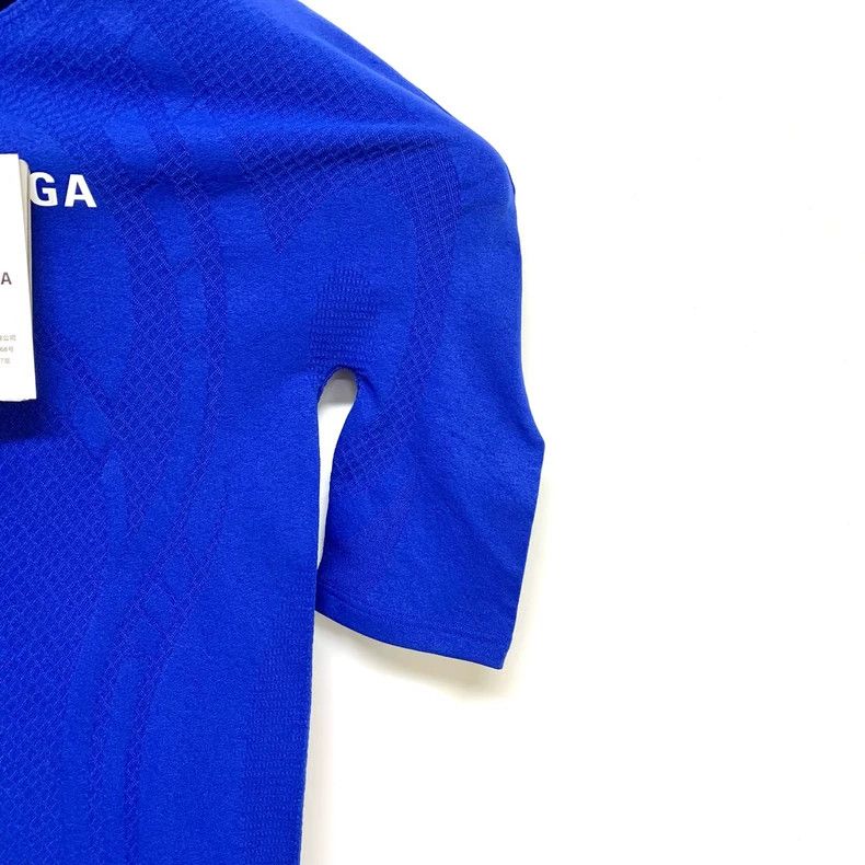 Balenciaga Balenciaga size 36 Tight short sleeves with blue chest logo Size S / US 4 / IT 40 - 8 Thumbnail