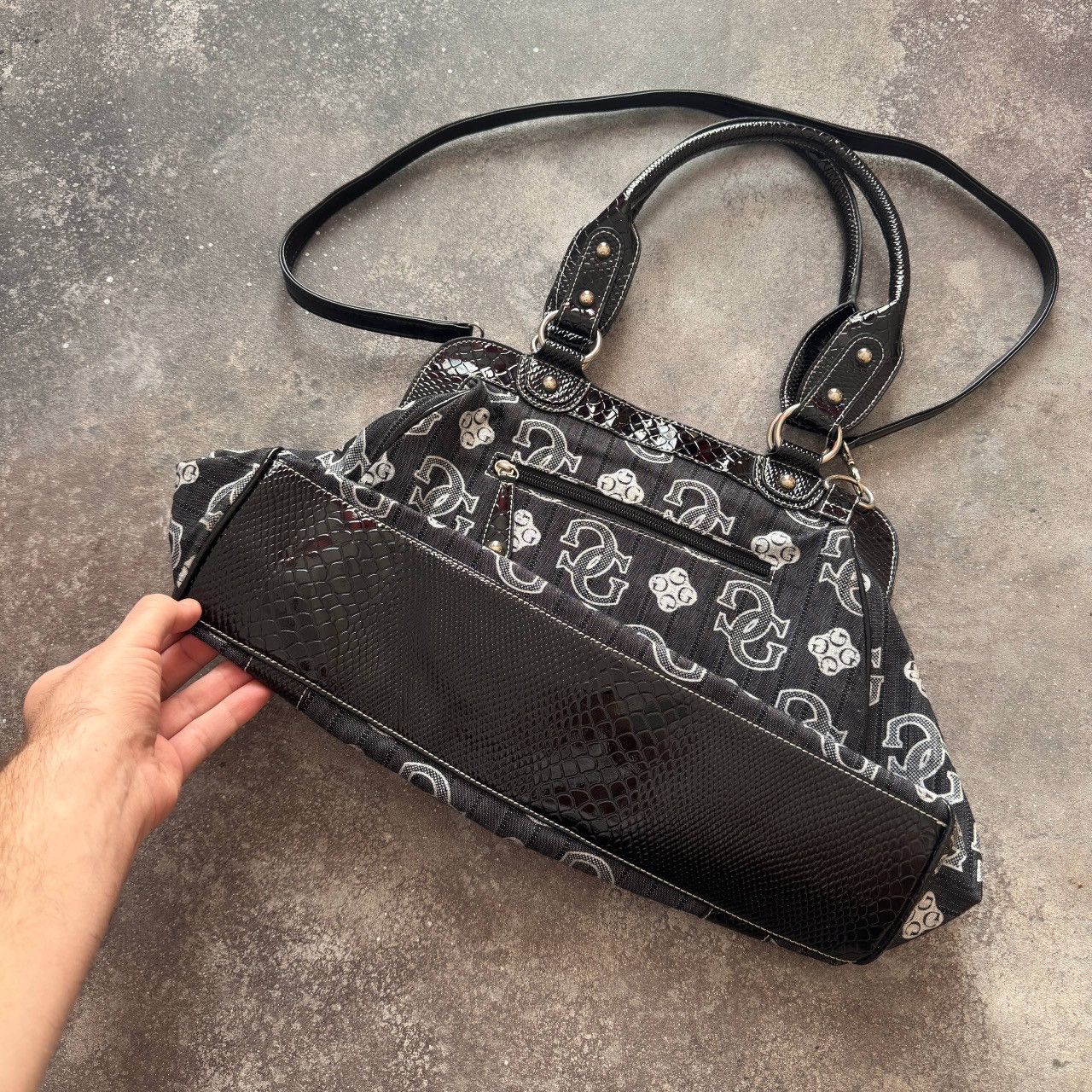 Guess Guess 2000’s Aesthetic Glam Y2K Monogram Shoulder Bag Size ONE SIZE - 9 Thumbnail