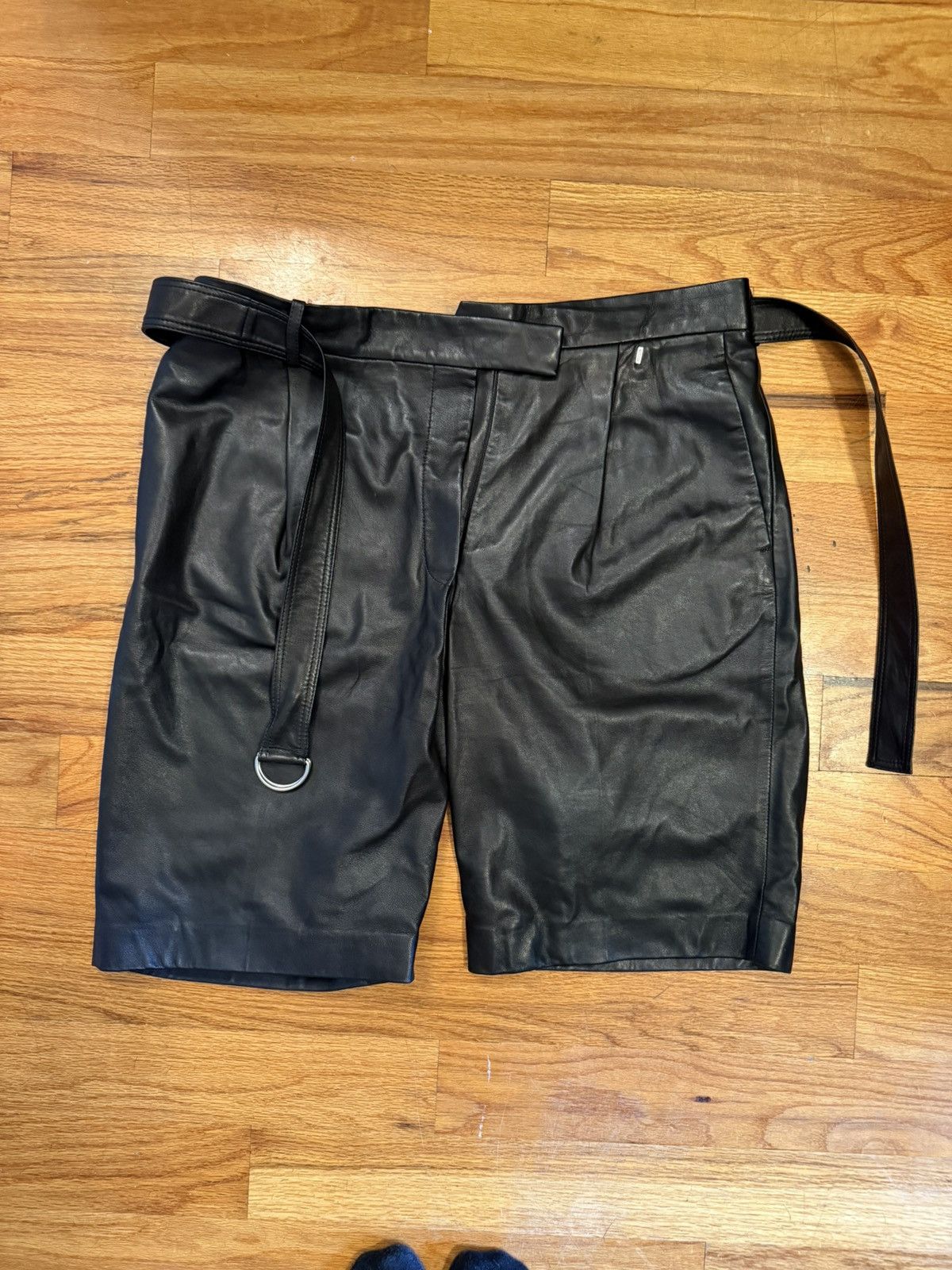 Helmut Lang Helmut Lang Lamb Leather shorts size 12 black Size US 33 - 1 Thumbnail