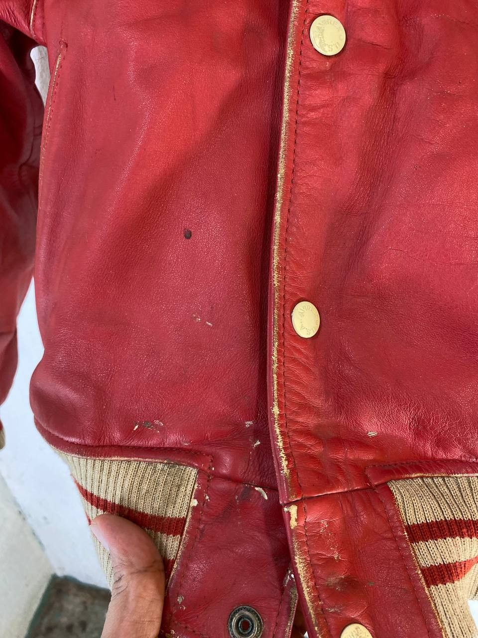 Avirex vintage avirex full leather jacket embroided nice design Size US L / EU 52-54 / 3 - 8 Thumbnail