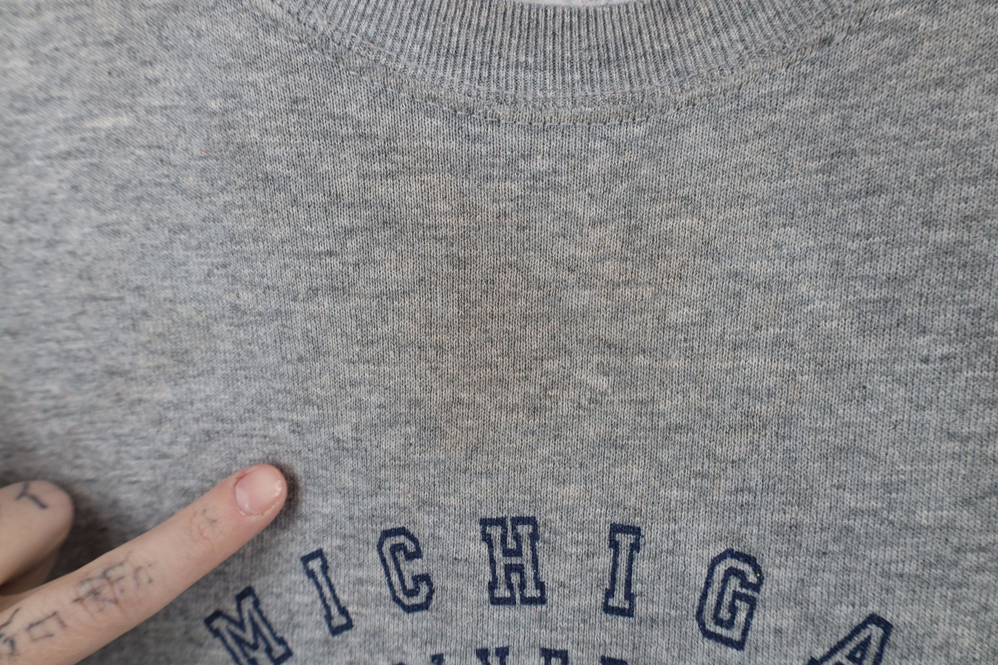 Vintage Vintage 90s Spell Out University of Michigan Sweatshirt Gray Size US XL / EU 56 / 4 - 9 Thumbnail