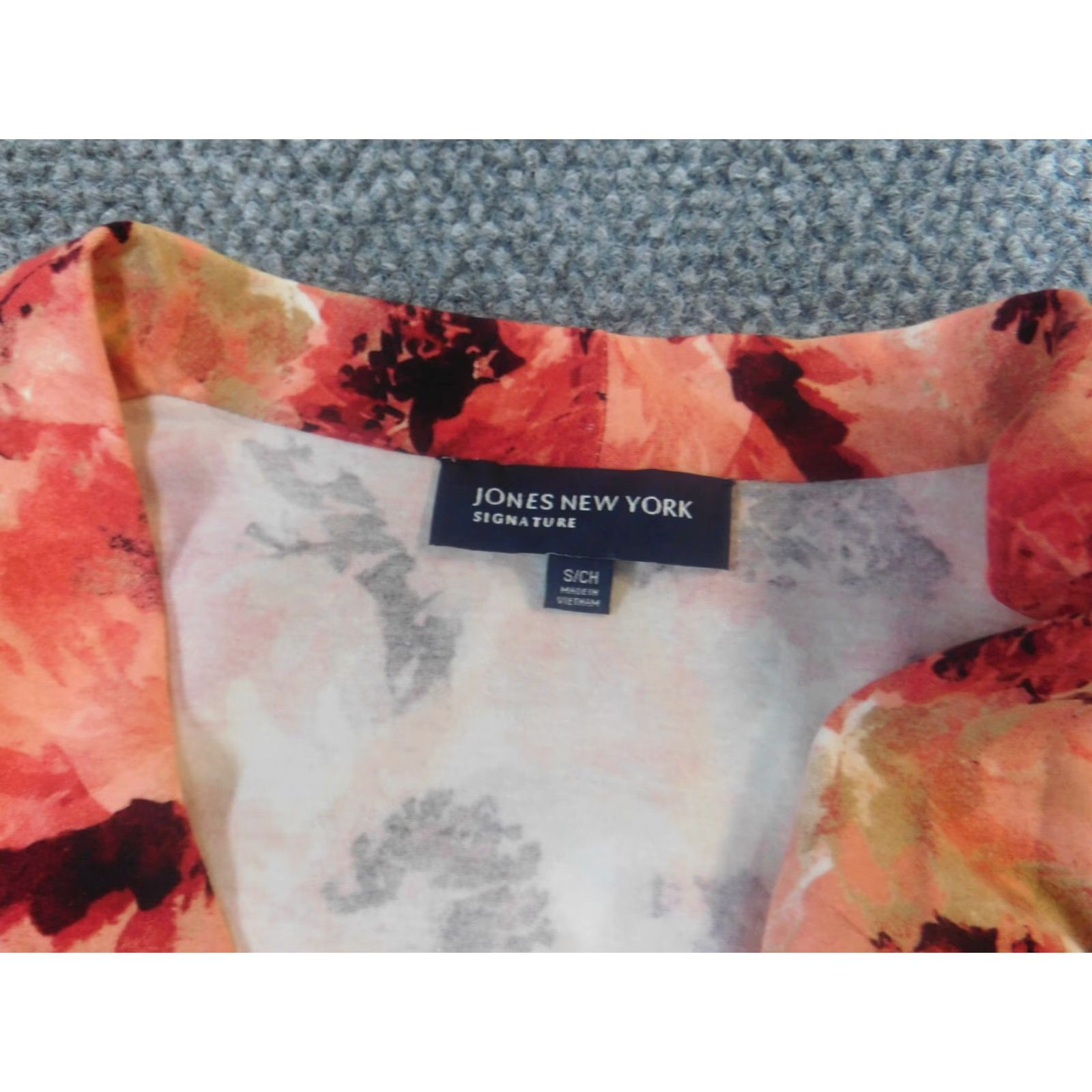 Jones New York Jones New York Womens Blouse Small orange floral Button Pullover V-Neck Cap Sleeve Casual Stretch Regular Polyester Rayon Vintage No Size S / US 4 / IT 40 - 5 Thumbnail