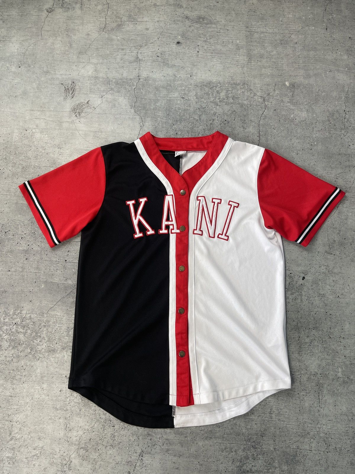 Karl Kani Mens Vintage Karl Kani Rap Tee T Shirt Big Logo Size M Size US M / EU 48-50 / 2 - 1 Thumbnail