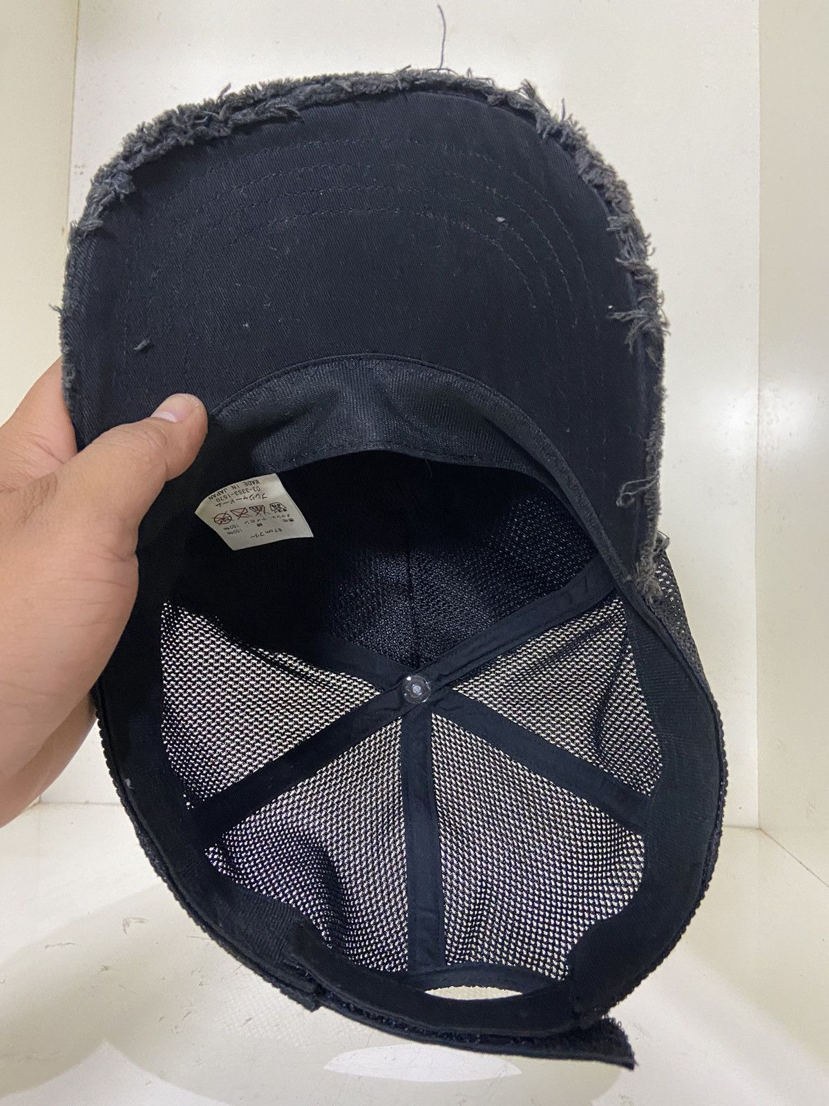 If Six Was Nine 2000s DITSTRESSED UK JAPAN TRUCKER HAT Size ONE SIZE - 9 Thumbnail