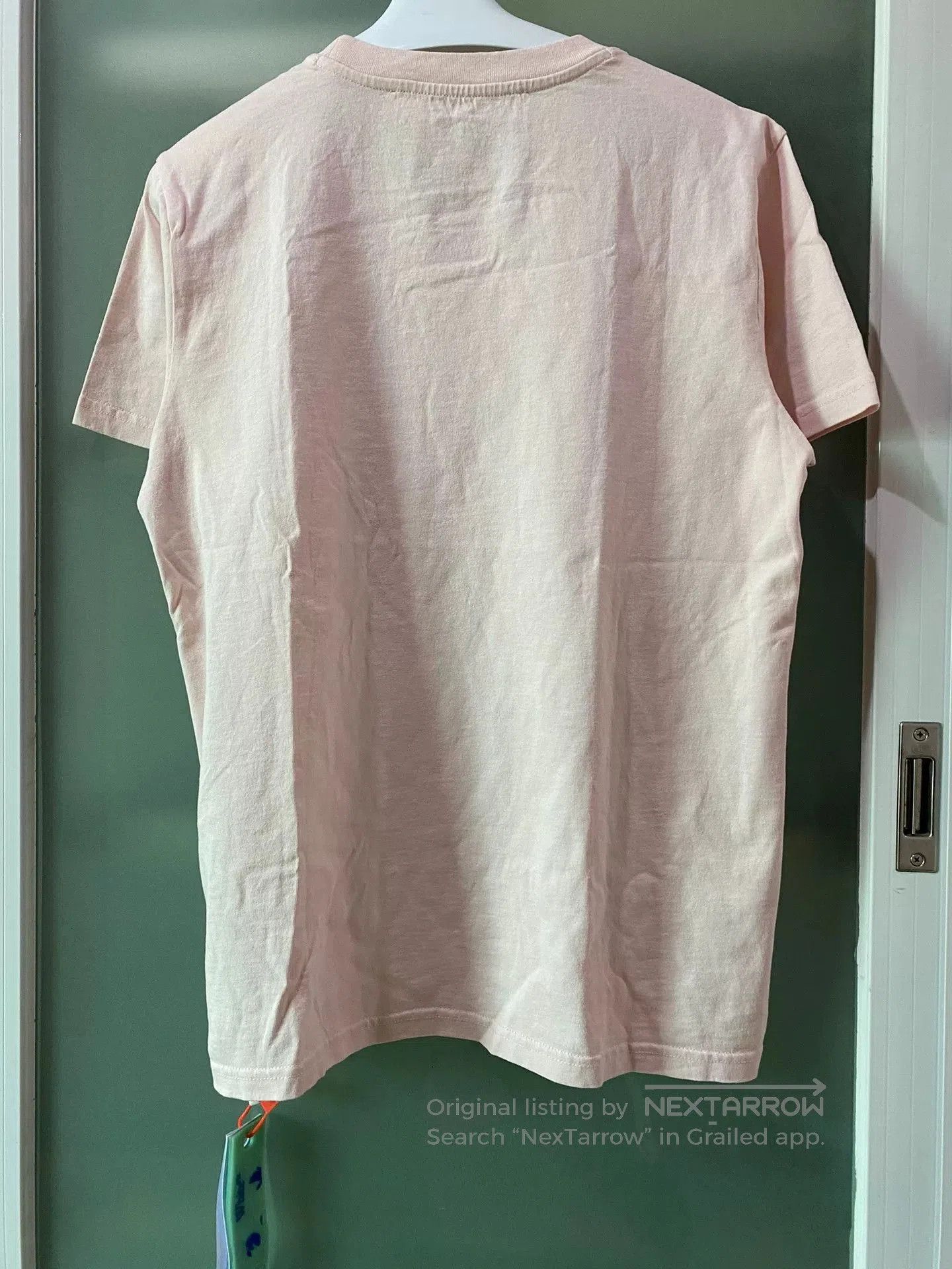 Off-White off white short sleeve logo t-shirt size L. Size US L / EU 52-54 / 3 - 2 Thumbnail