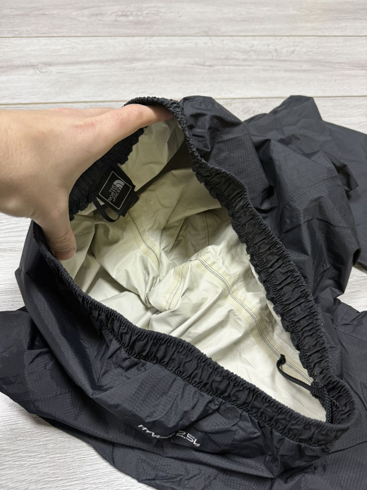 The North Face The North Face hyvent 2.5 L gore tex waterproof Size US 32 / EU 48 - 7 Thumbnail
