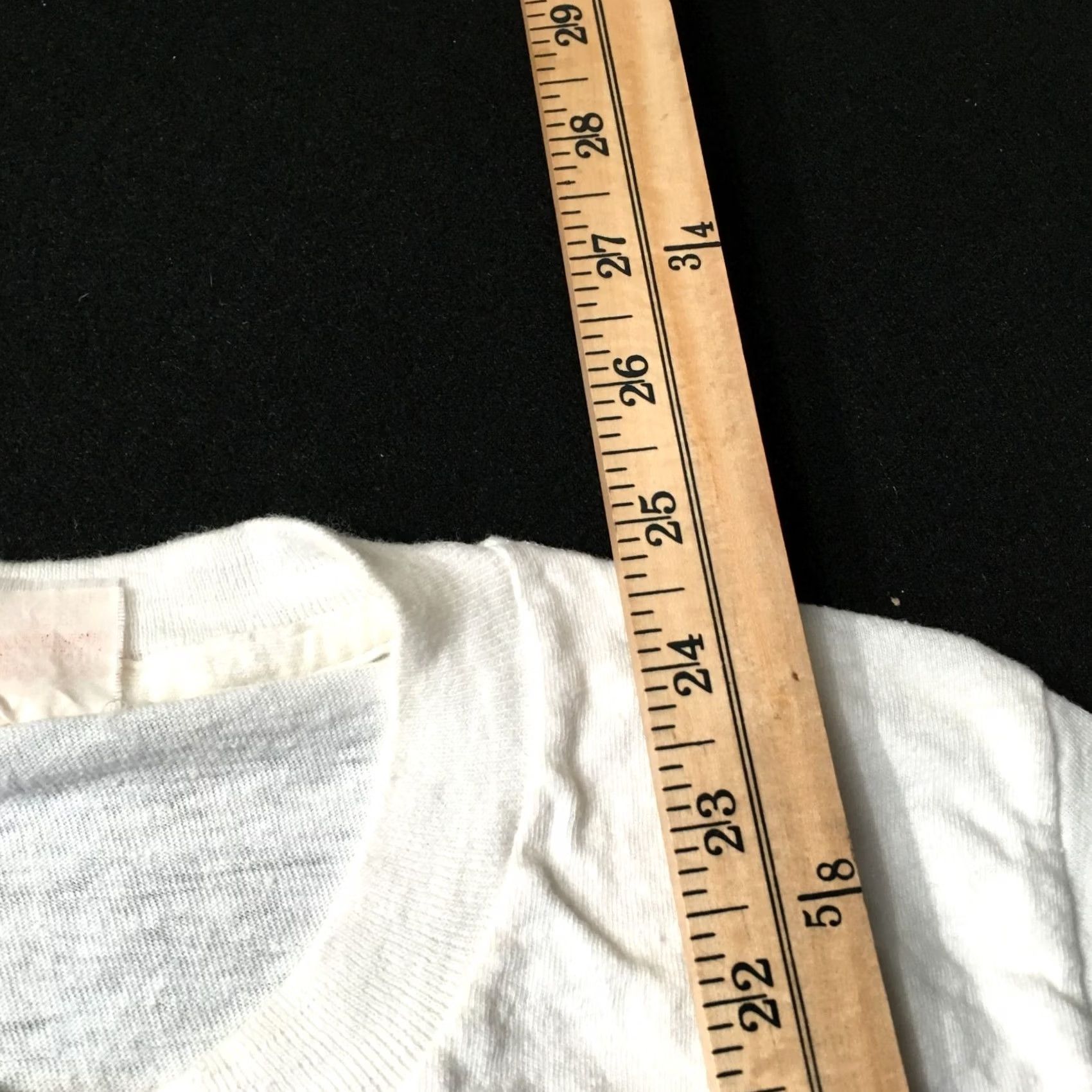 Vintage VINTAGE COLUMBIA SCHOOL OF BROADCASTING 1992 T-Shirt Small Single Stitch White health knit Mens Size US S / EU 44-46 / 1 - 7 Thumbnail