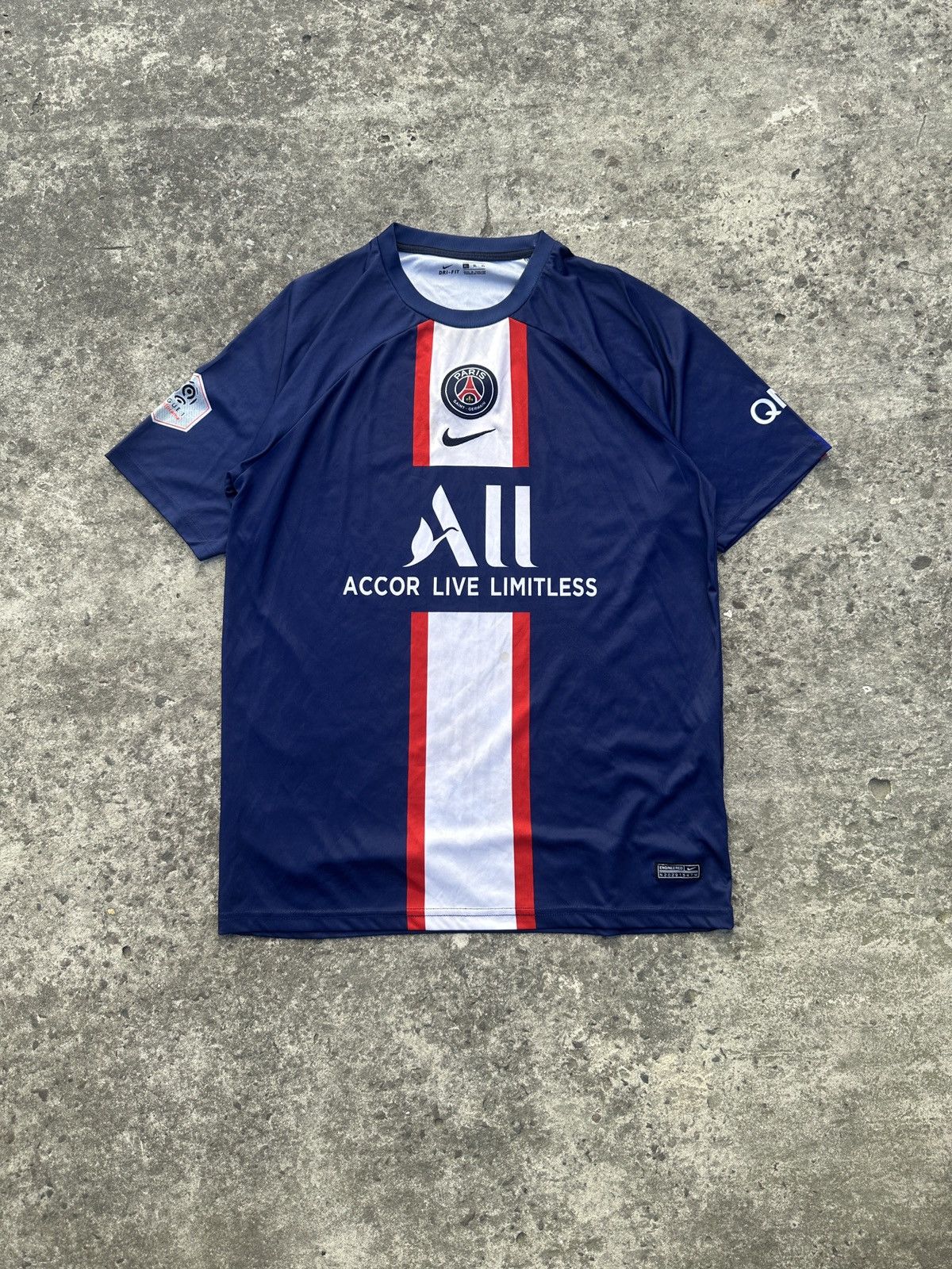 Nike PSG Soccer Jersey Rare Streetwear rare Casual XL
