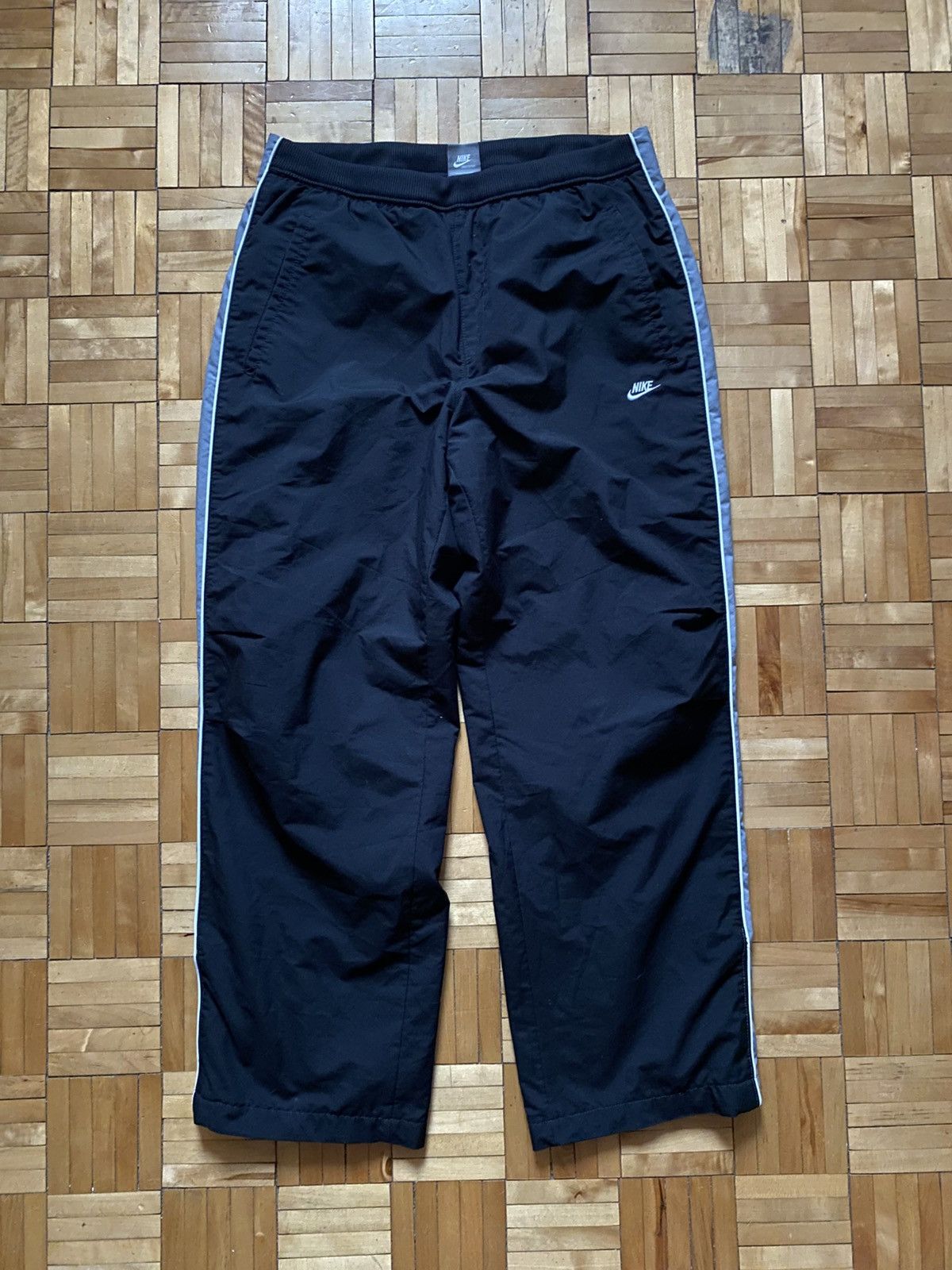 Nike Nike Vintage Rare Baggy Track Pants Size US 34 / EU 50 - 1 Thumbnail