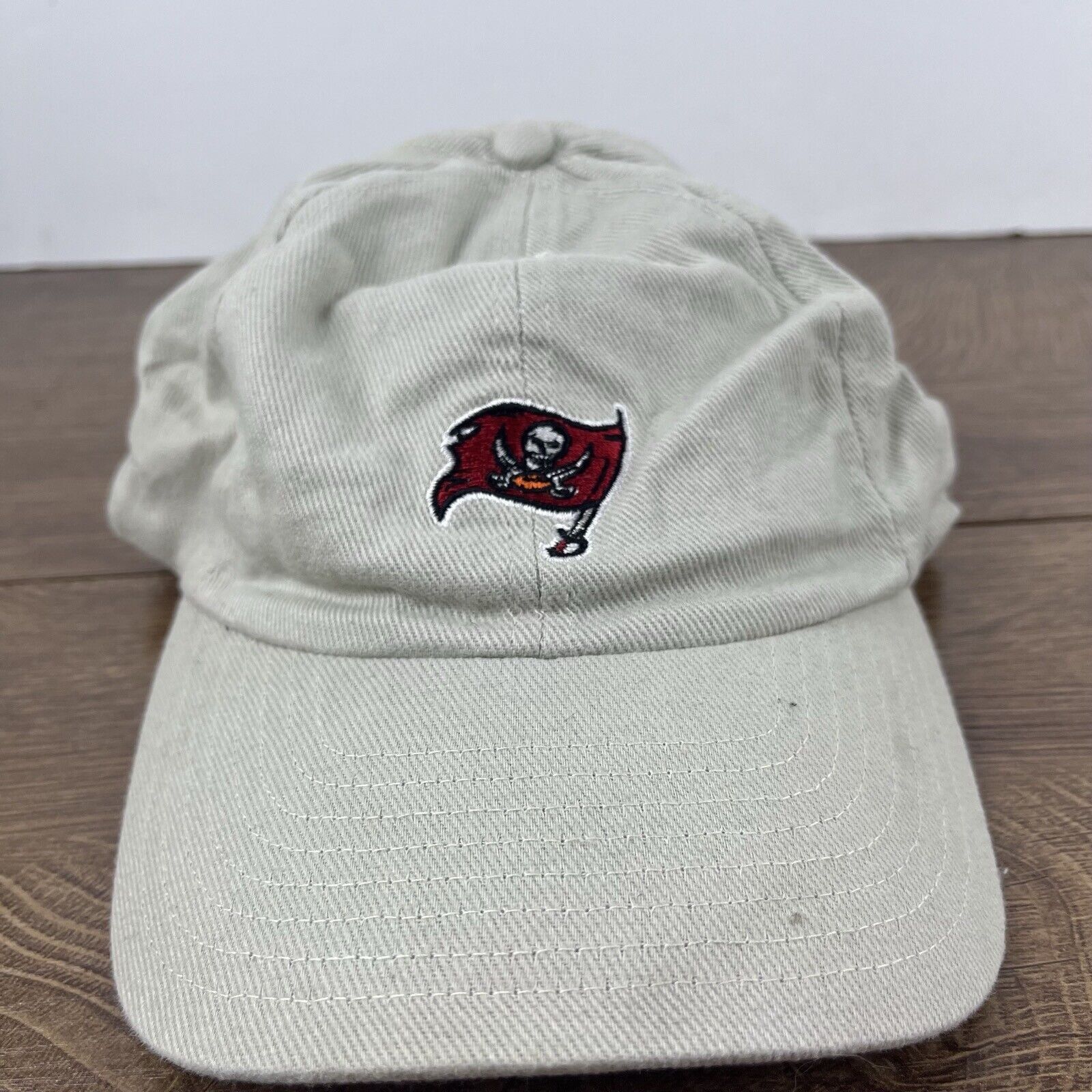 Other Tampa Bay Buccaneers Hat Bucs Adjustable Hat Tan Hat Adjusta Size ONE SIZE - 3 Thumbnail