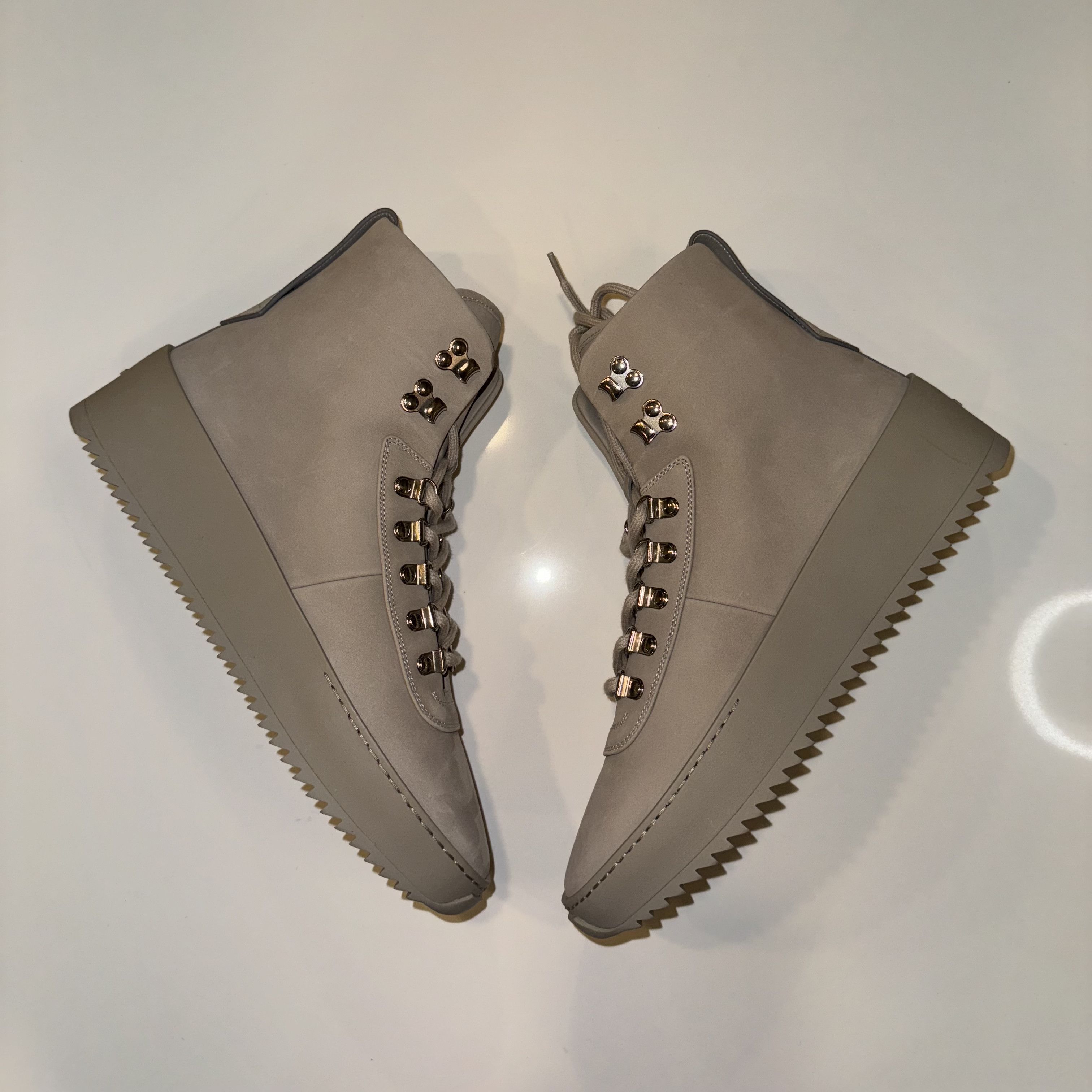 Fear of God Fear of God Fifth Collection Hiking Sneaker Perla 39 NIB Size US 6 / EU 39 - 5 Thumbnail