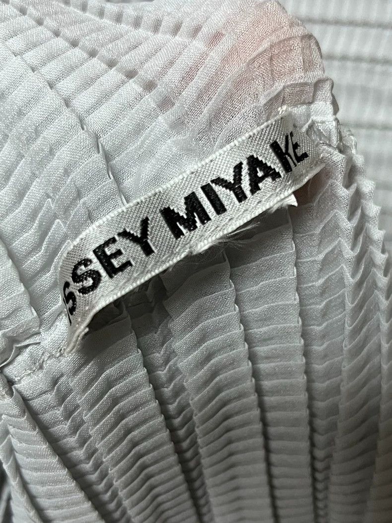 Issey Miyake Issey Miyake size:2 Black pleated top Size S / US 4 / IT 40 - 9 Thumbnail
