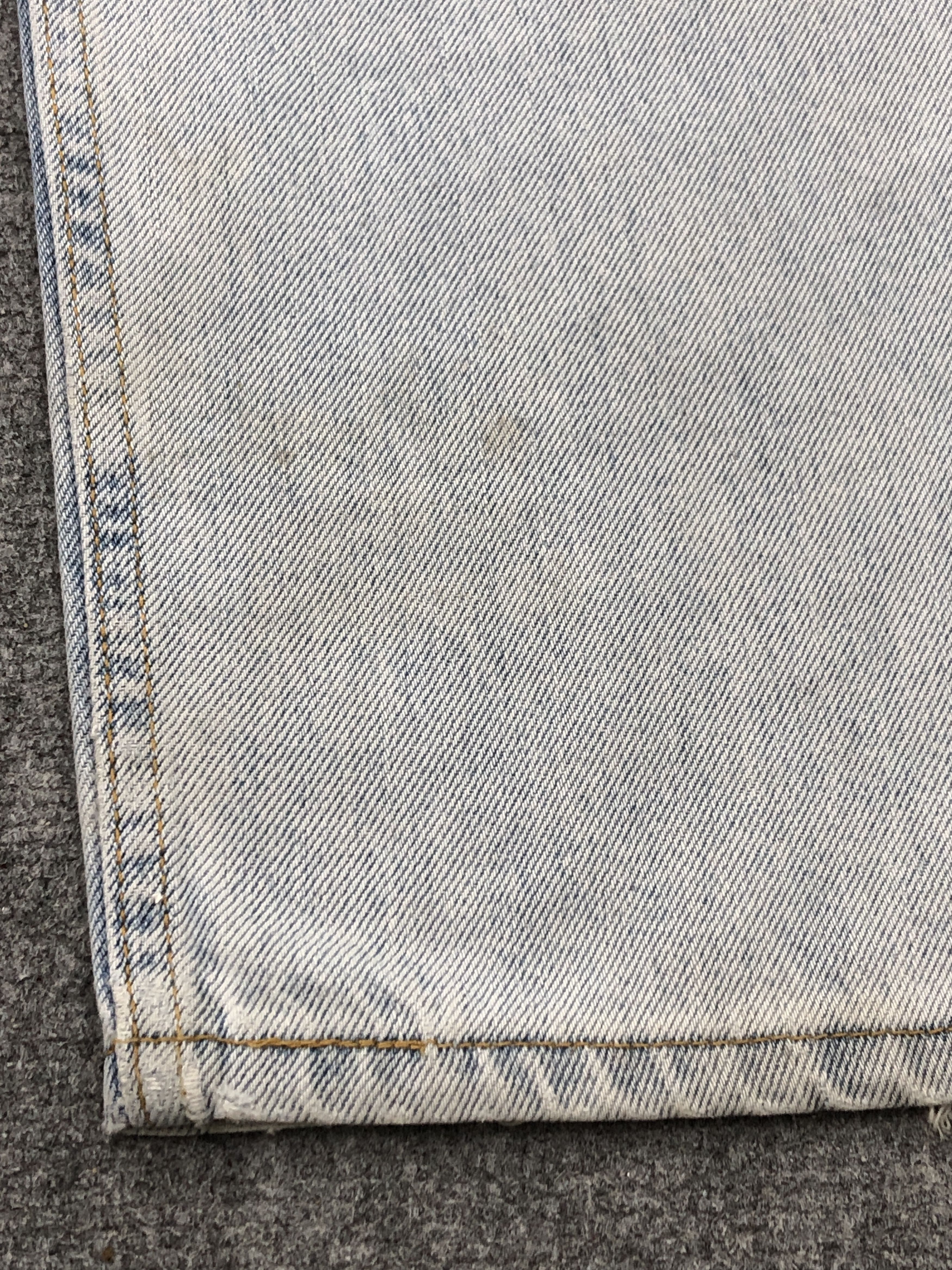 Levi's × Vintage Light Washed Vintage Levis 505 Jeans Size US 33 - 9 Thumbnail