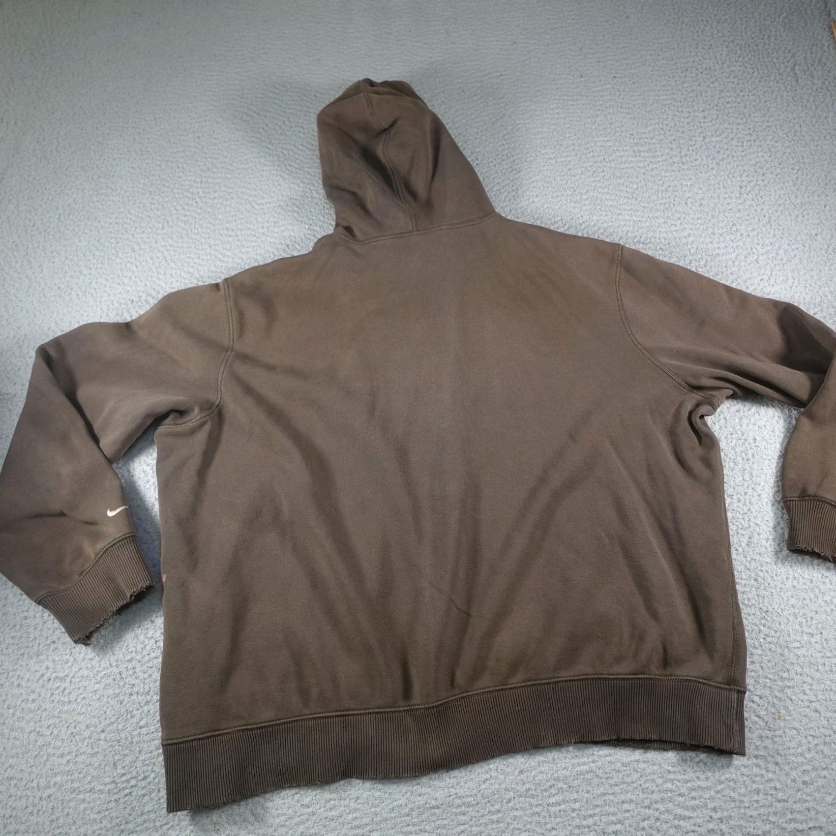 Nike VINTAGE Nike Hoodie Mens XL Brown Pullover Fleece Sweatshirt Embroidered Big Logo Size US XL / EU 56 / 4 - 6 Thumbnail