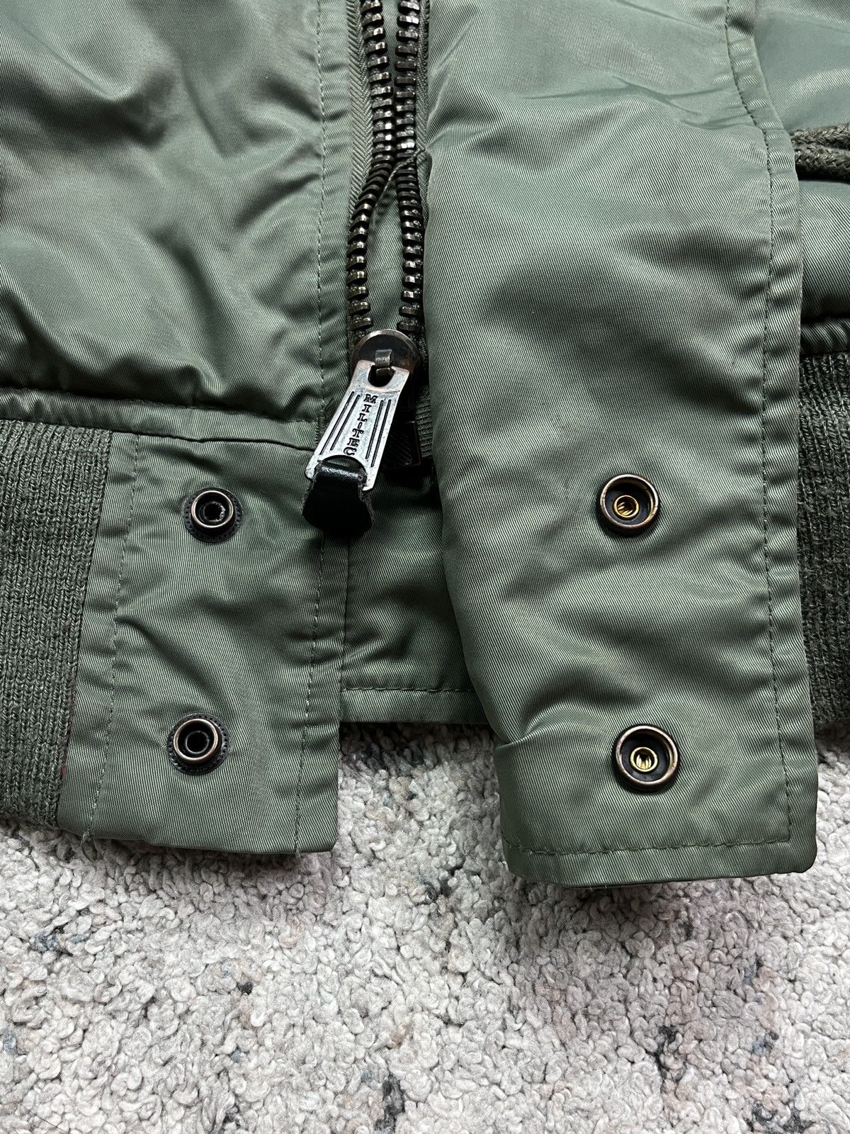 Vintage 1990s MILITARY BOMBER JACKET - LOT № 2255 Size US L / EU 52-54 / 3 - 11 Thumbnail