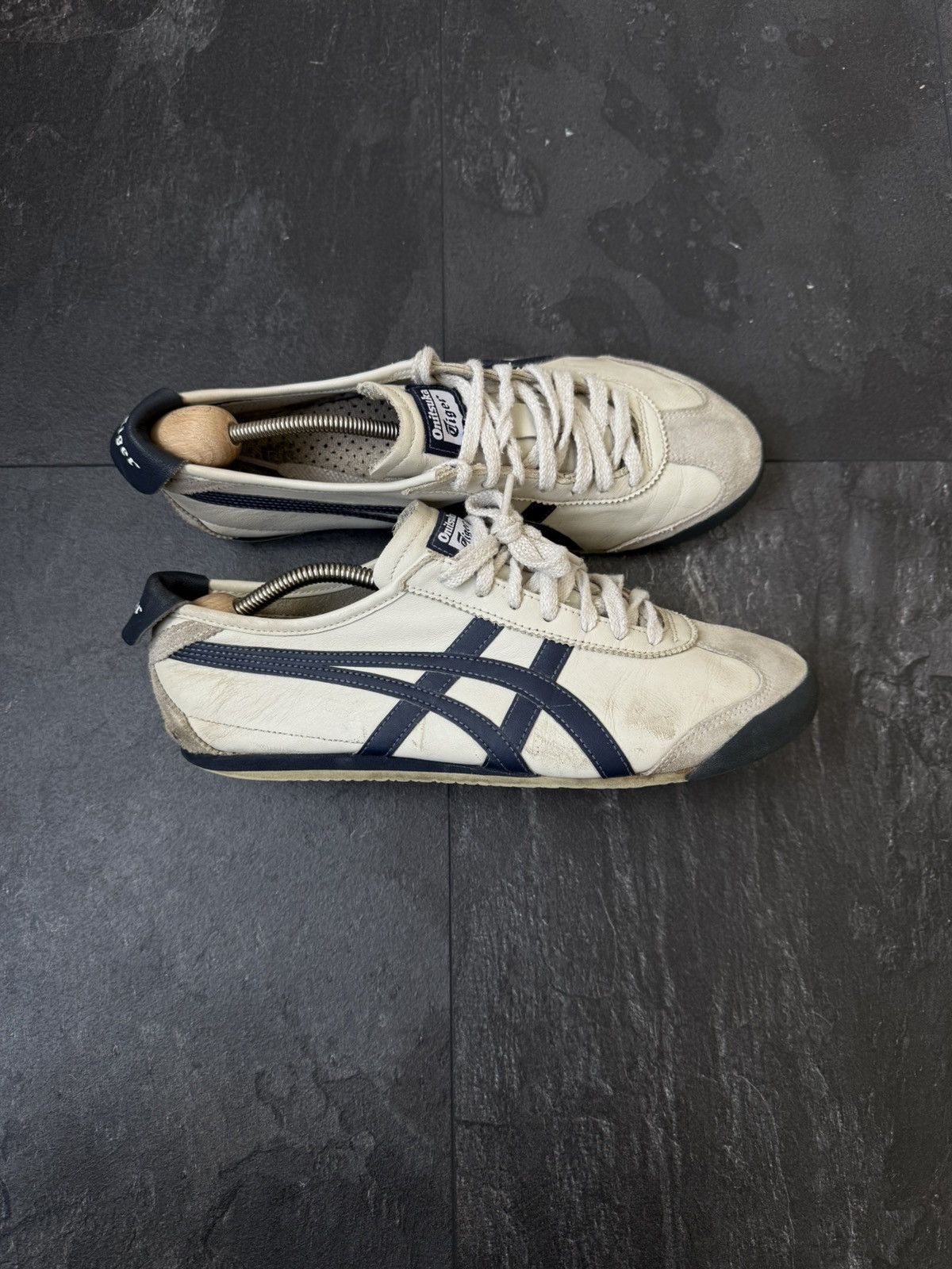 Asics × Vintage Vintage rare low top asics onitsuka tiger kill bill 90s Size US 9 / EU 42 - 1 Thumbnail