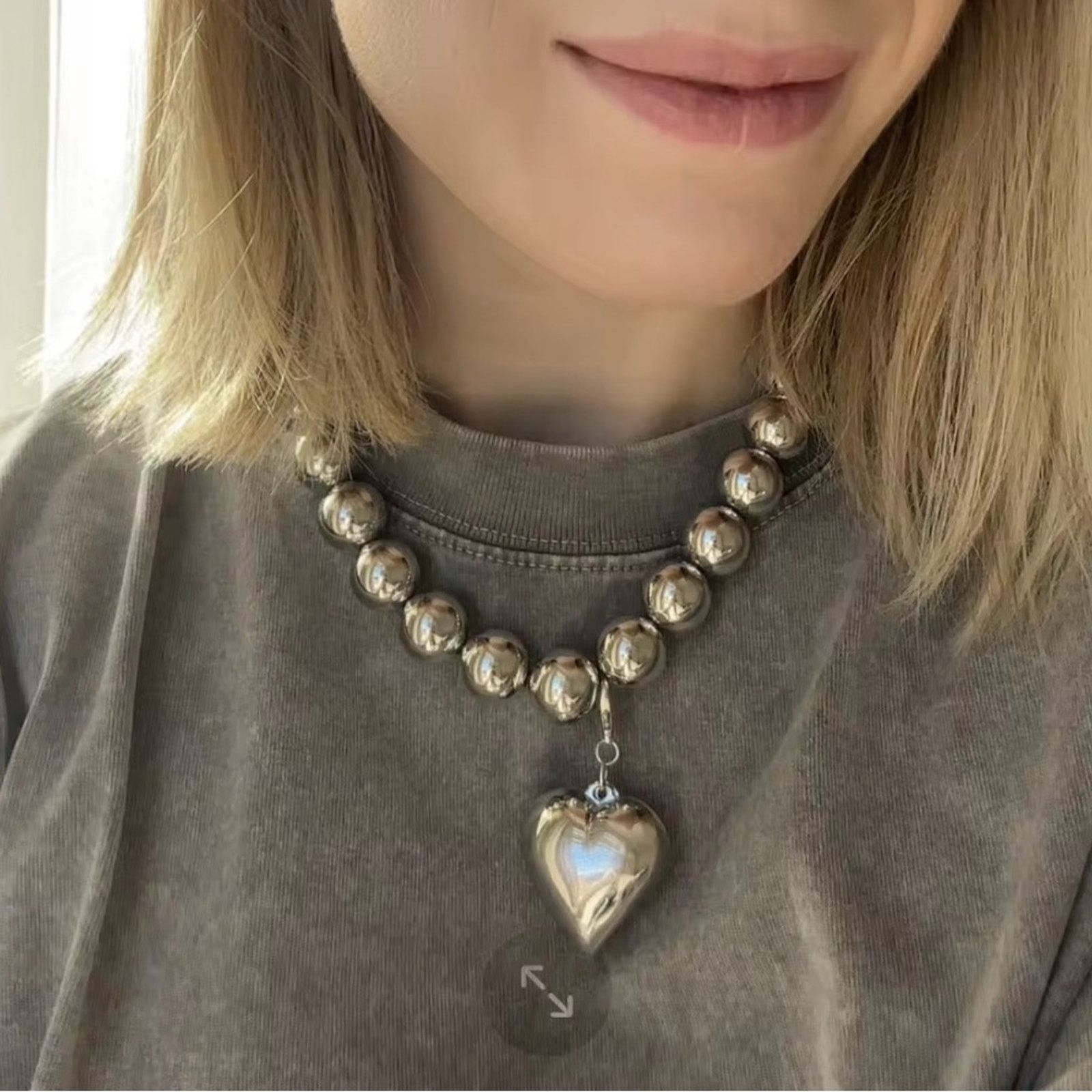 Other Large Heart Beaded Necklace Choker Size ONE SIZE - 5 Thumbnail