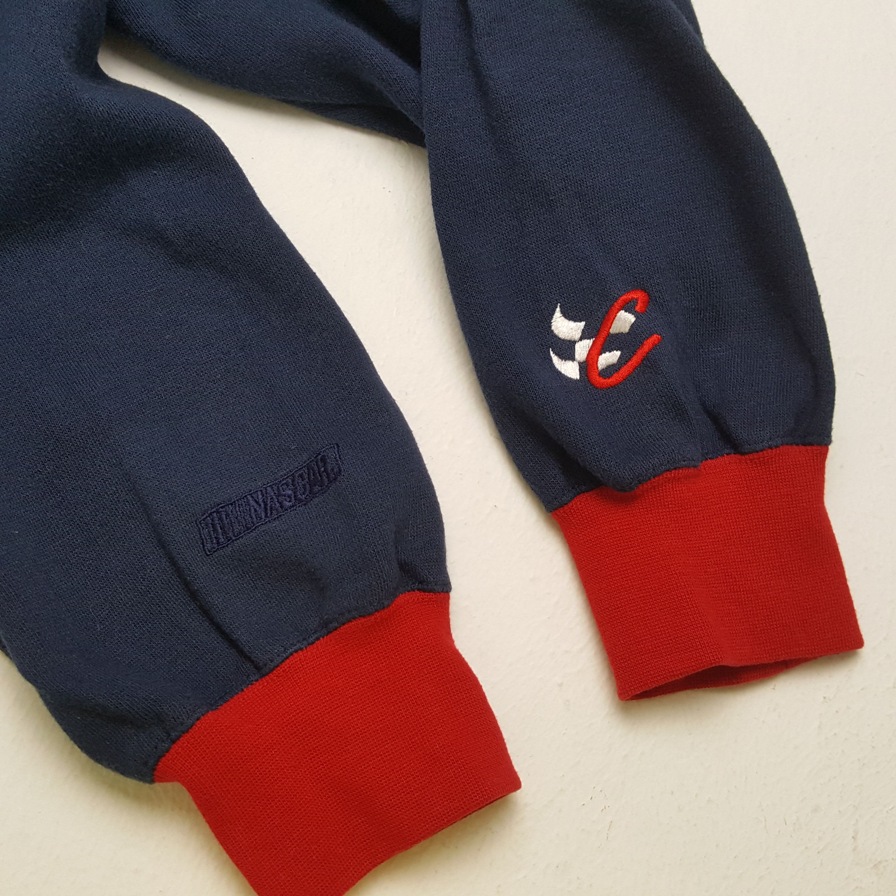 Vintage NASCAR DALE JARRETT American Racing Sweatshirts