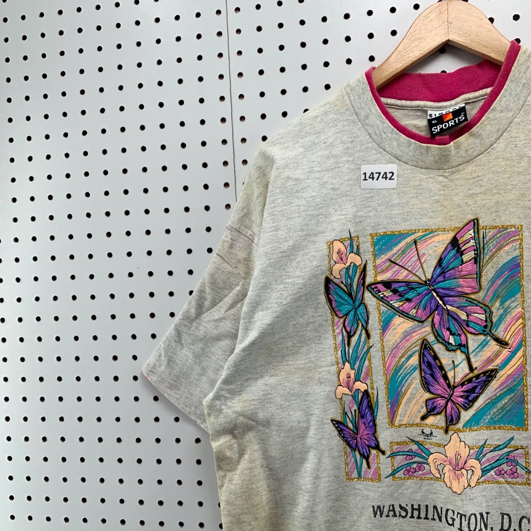 Pinko VINTAGE Signal Butterfly Shirt Washington DC Gray Pink Trim XL T-Shirt Unisex Adults Size US XL / EU 56 / 4 - 4 Thumbnail
