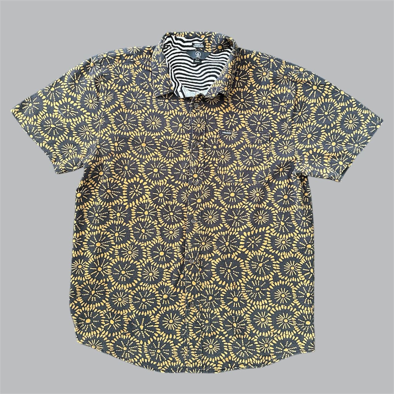 Volcom Volcom Short-Sleeve Shirt - Mustard & Black Pattern - XL Size US XL / EU 56 / 4 - 1 Thumbnail