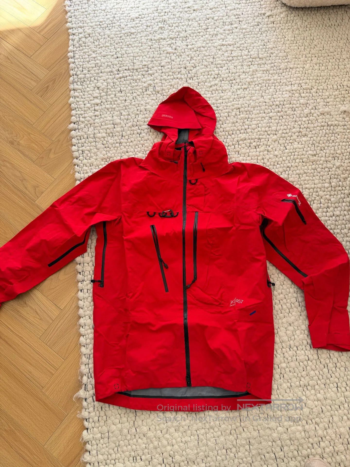 Burton red burton ak457 ski jacket size large. Size US L / EU 52-54 / 3 - 1 Thumbnail