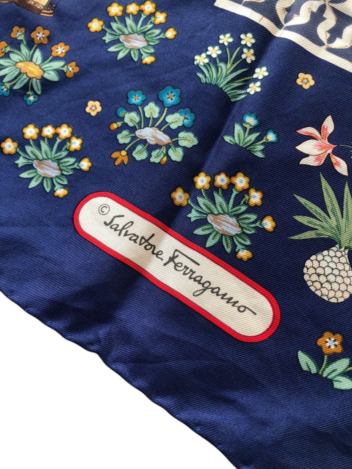 Salvatore Ferragamo Vintage Salvatore Ferragamo Silk Scarf Size ONE SIZE - 4 Thumbnail