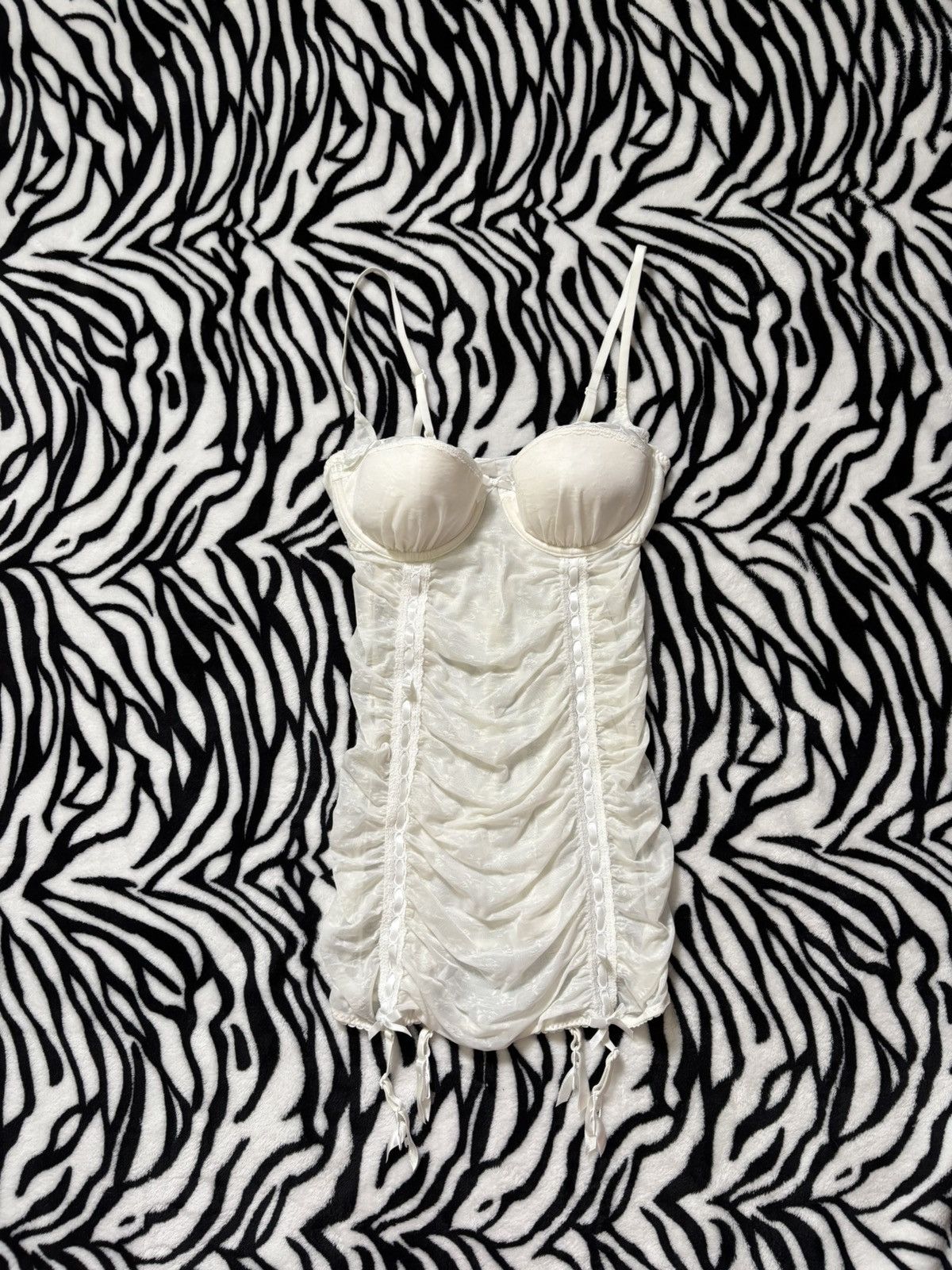 Victoria's Secret INSANE Vintage Victoria Secret Creamy Babydoll Mini Dress Size S / US 4 / IT 40 - 1 Thumbnail