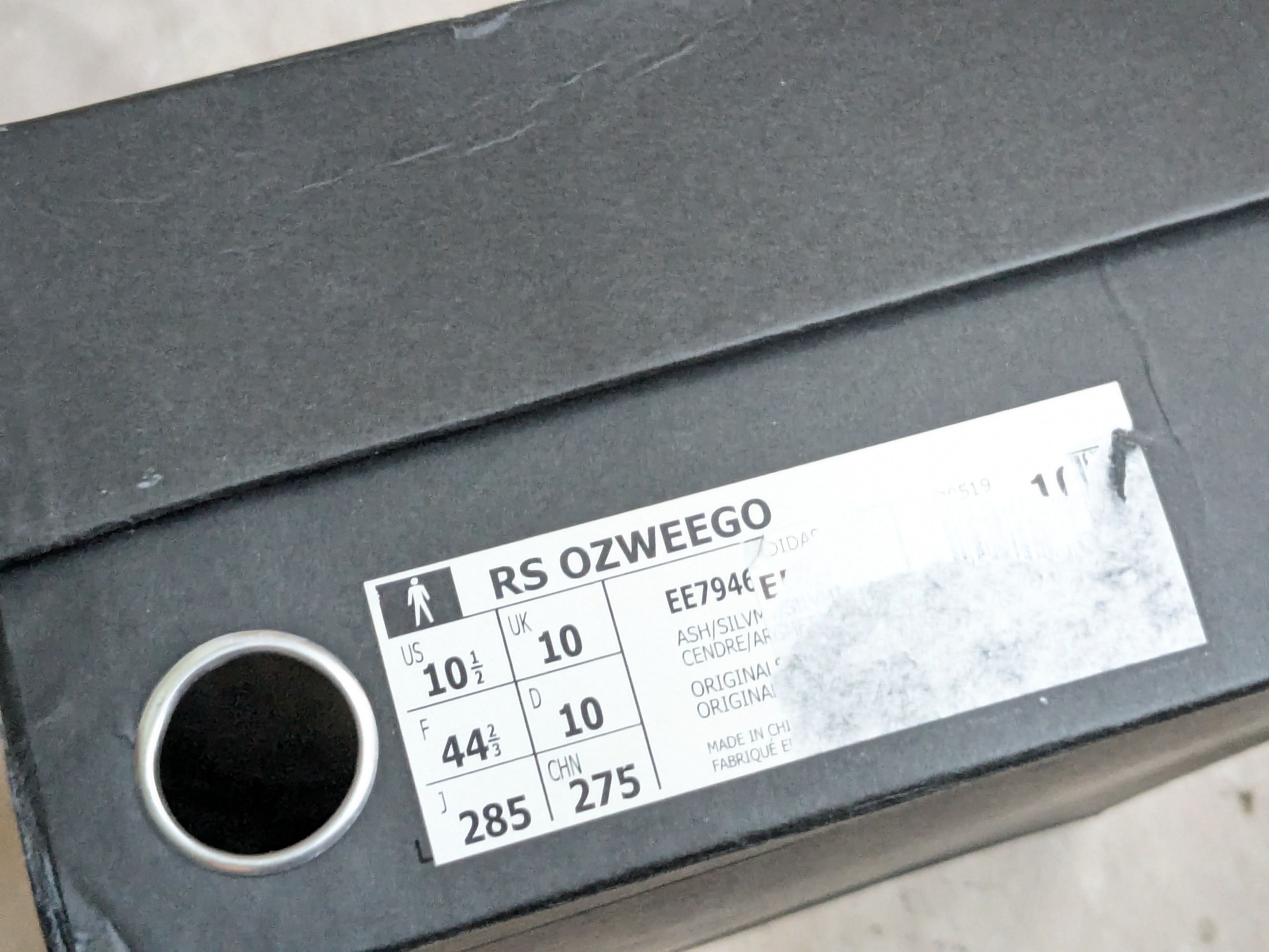 Raf Simons Raf Simons x Adidas Ozweego Metallic Ash Gray 10.5 EE7946 Size US 10.5 / EU 43-44 - 17 Thumbnail