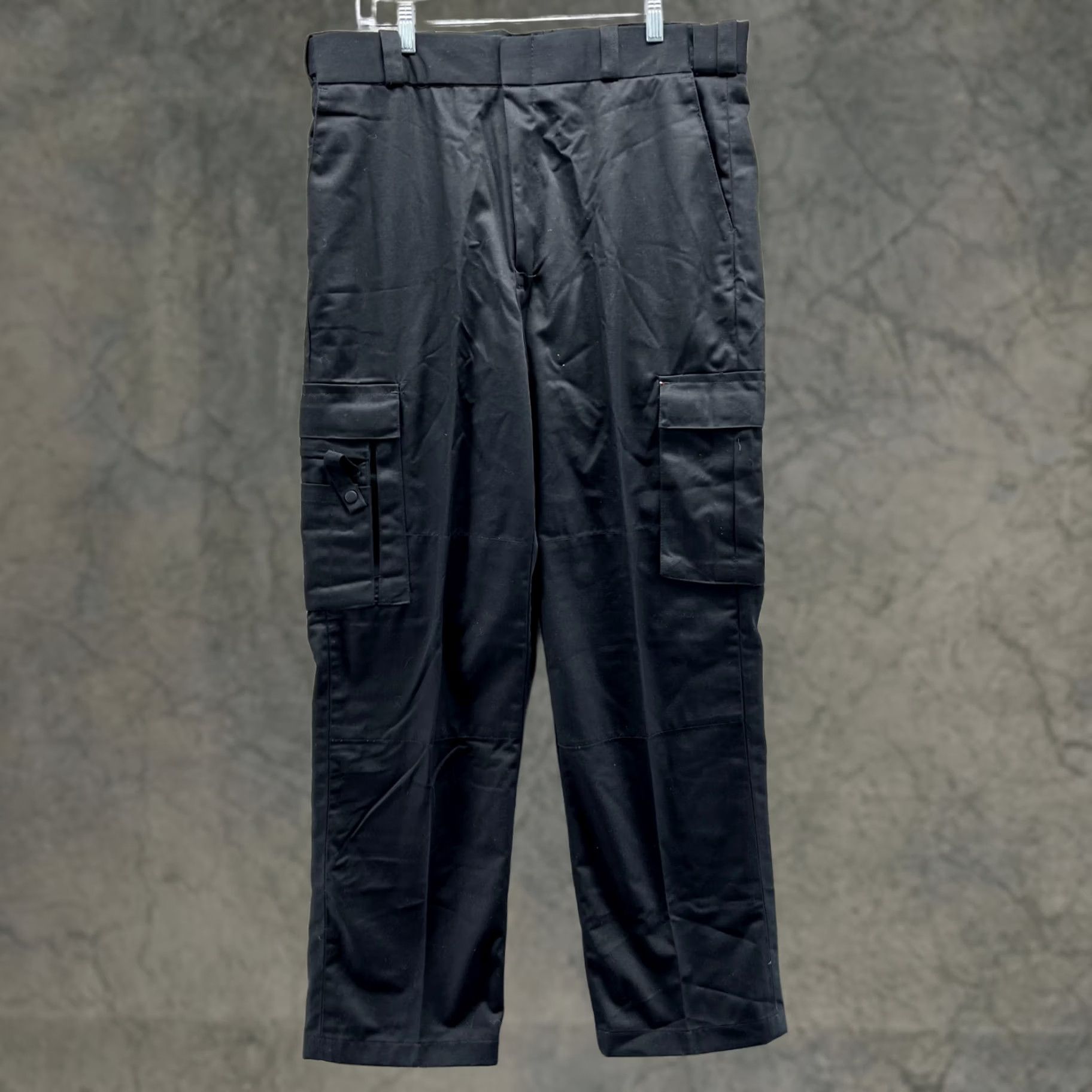Vintage Tact Squad Pants Men 36 Regular Black Polyester Cargo Pocket Straight Inseam 32 Navy Police new Size US 36 / EU 52 - 1 Thumbnail