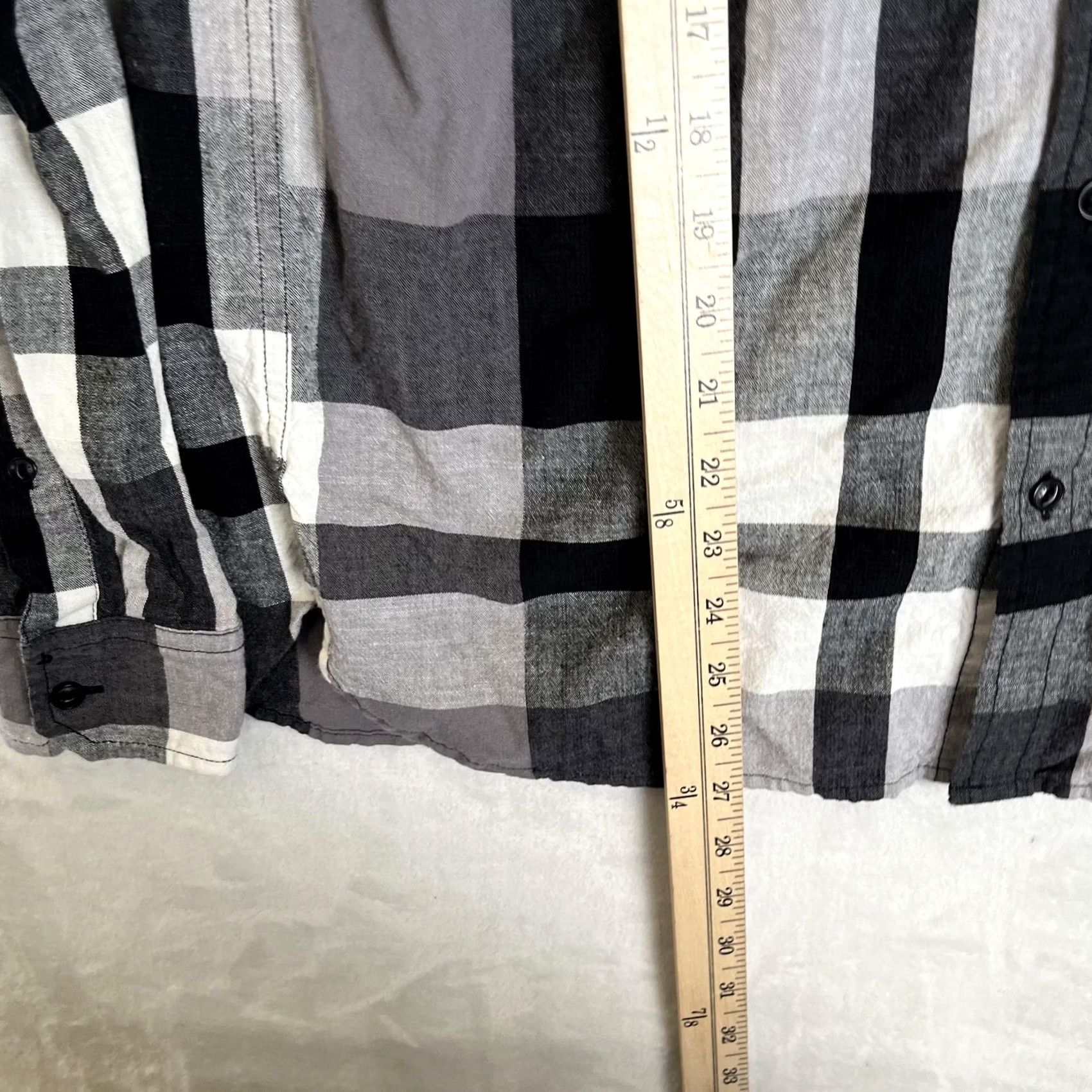 Levi's Levi's Shirt Mens Medium Gray Plaid Long Sleeve Button Front Casual Workwear Size US M / EU 48-50 / 2 - 4 Thumbnail