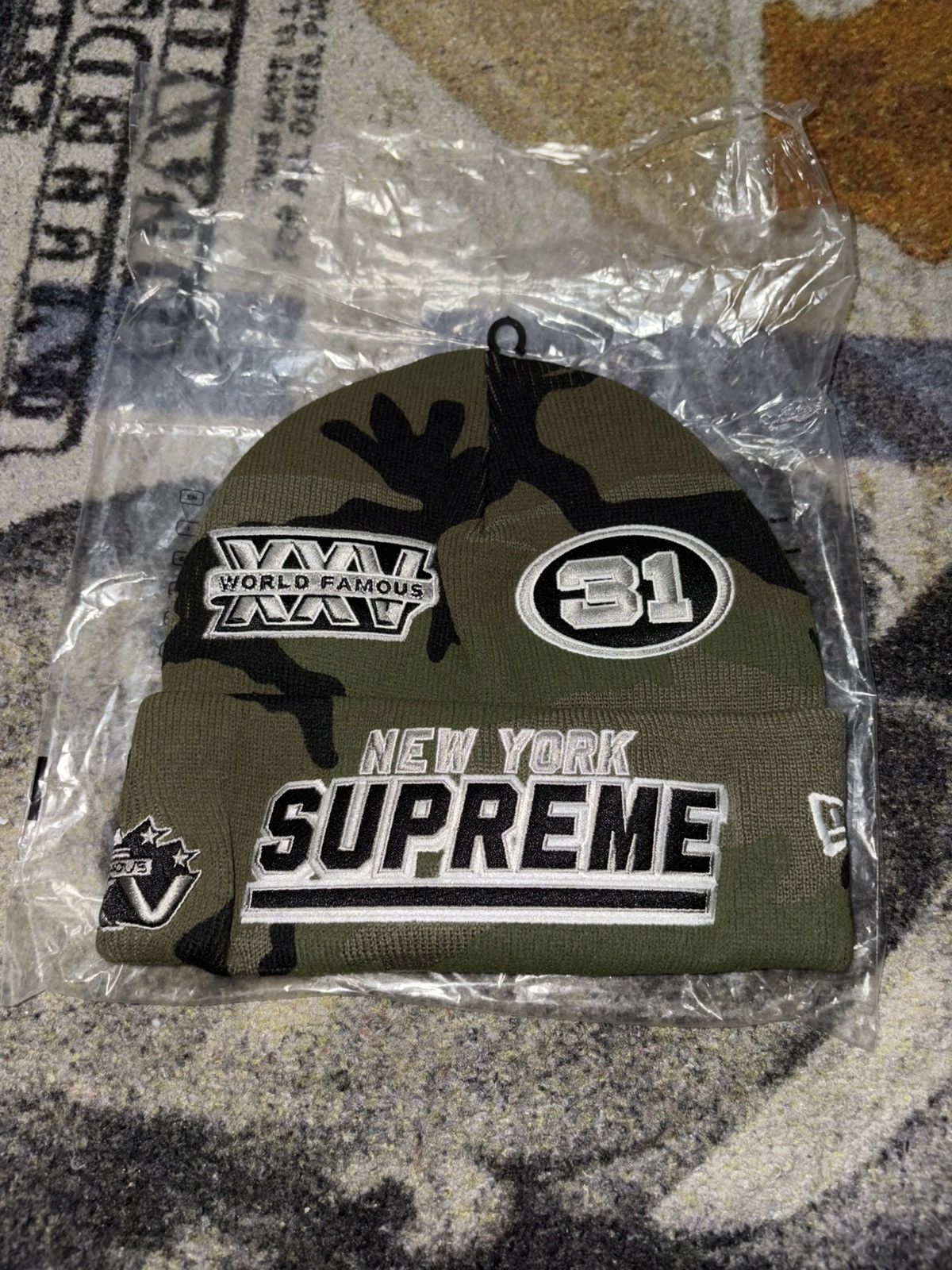 New Era × Supreme Supreme New Era Football Beanie Size ONE SIZE - 1 Thumbnail
