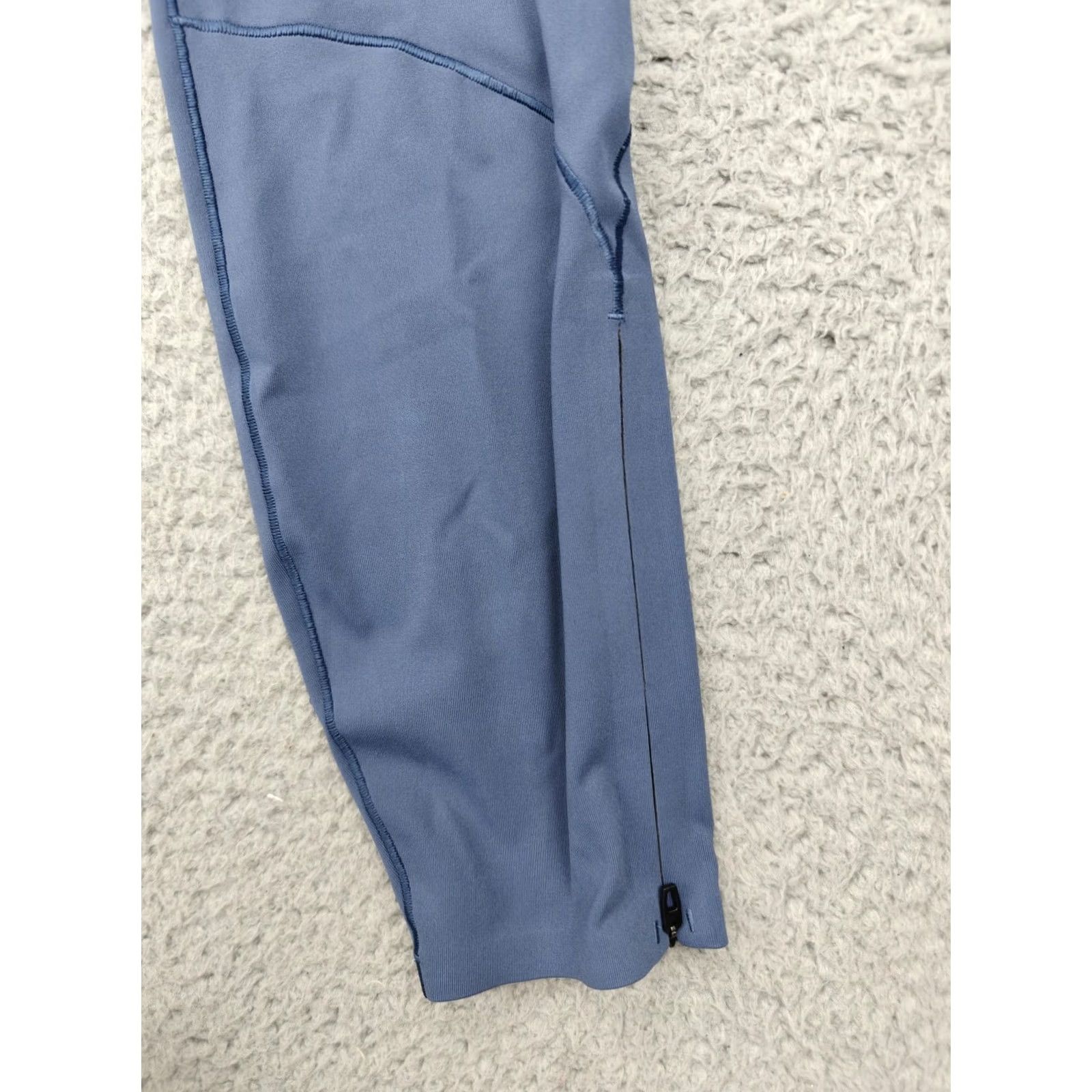 Lululemon Lululemon Womens 8 Blue Running Leggings Zip Ankle Pocket Athletic Gym Pants N/ A Size 30" / US 8 / IT 44 - 4 Thumbnail