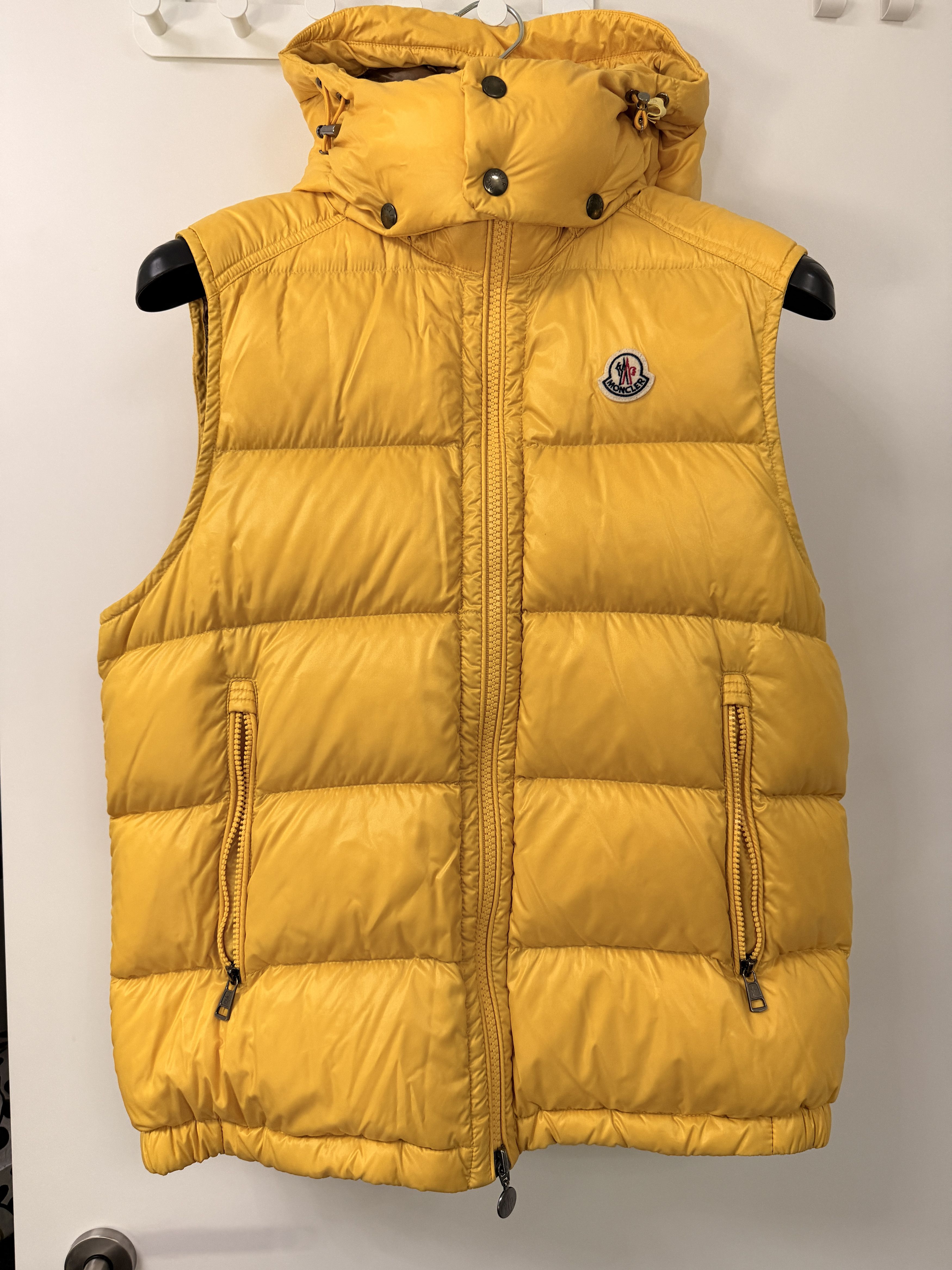 Moncler Moncler Vest (size 3) Size US L / EU 52-54 / 3 - 1 Thumbnail