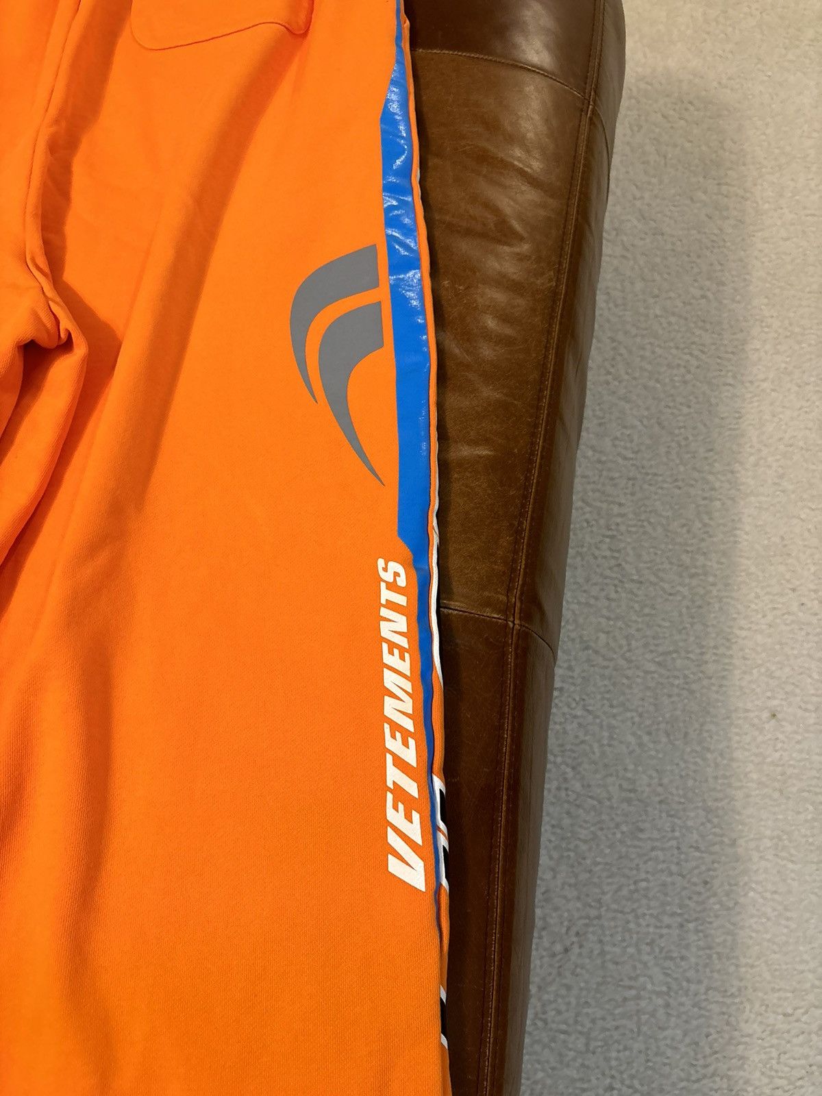Vetements Vetements Hi Speed Fashion Wide Sweatpants Orange Size US 30 / EU 46 - 13 Thumbnail