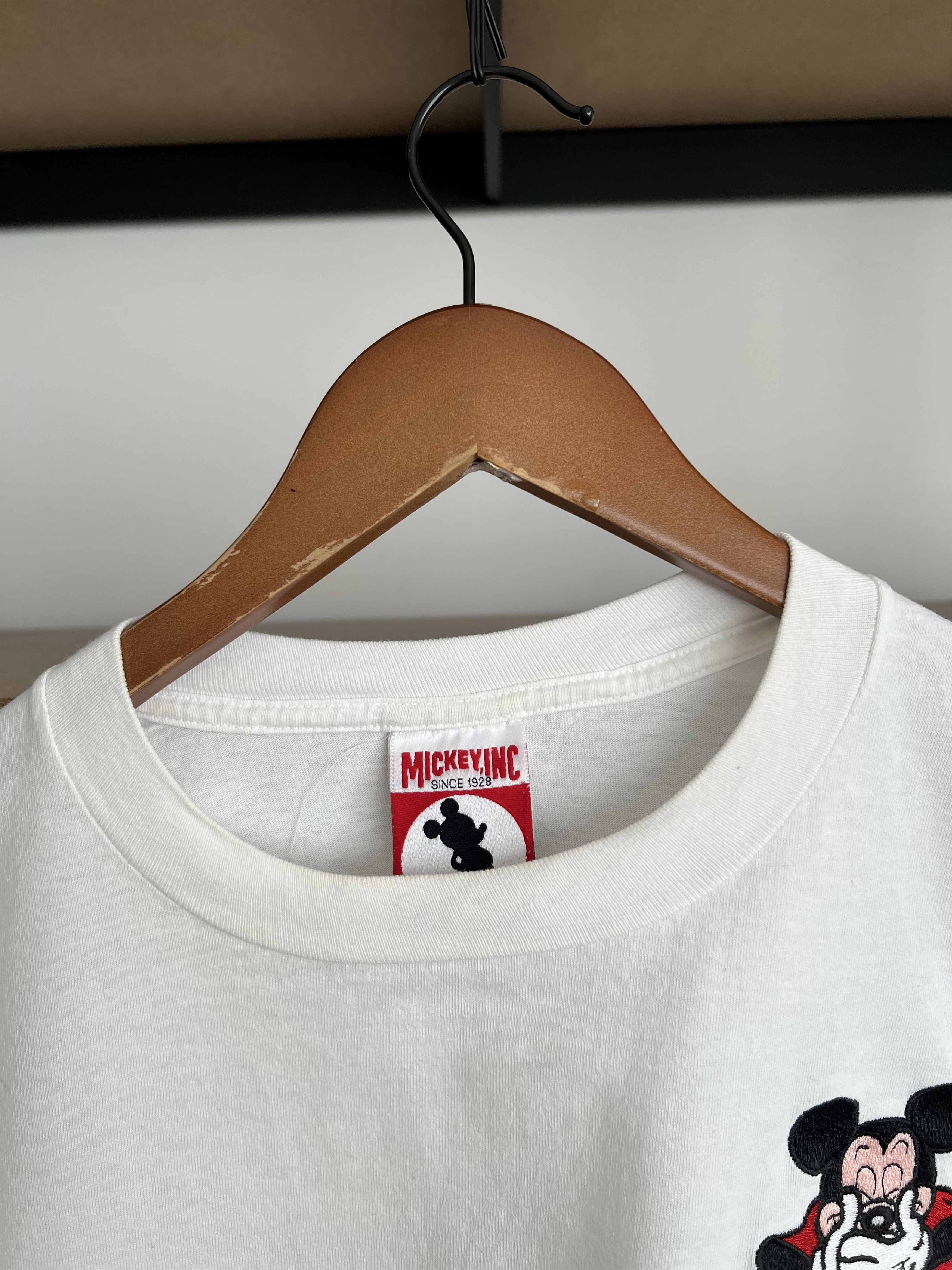 Disney Vintage 90s Disney Mickey Mouse Minnie Mouse Pocket T-shirt Size US XL / EU 56 / 4 - 13 Thumbnail