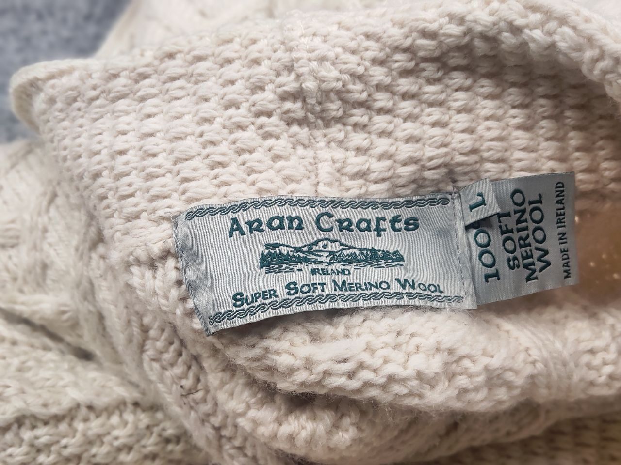 Aran Crafts Aran Crafts soft wool Cable Knit Cardigan Sweater Vintage Size L / US 10 / IT 46 - 12 Thumbnail
